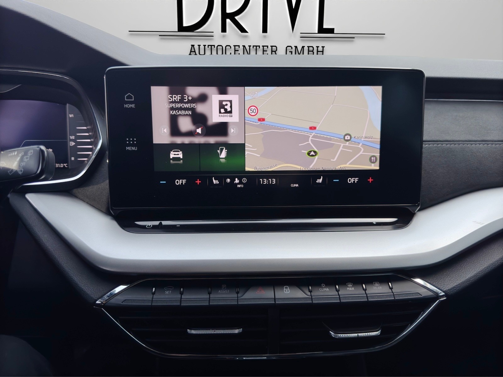 SKODA Octavia Combi 2.0 TDI DSG Style 4x4-image-12