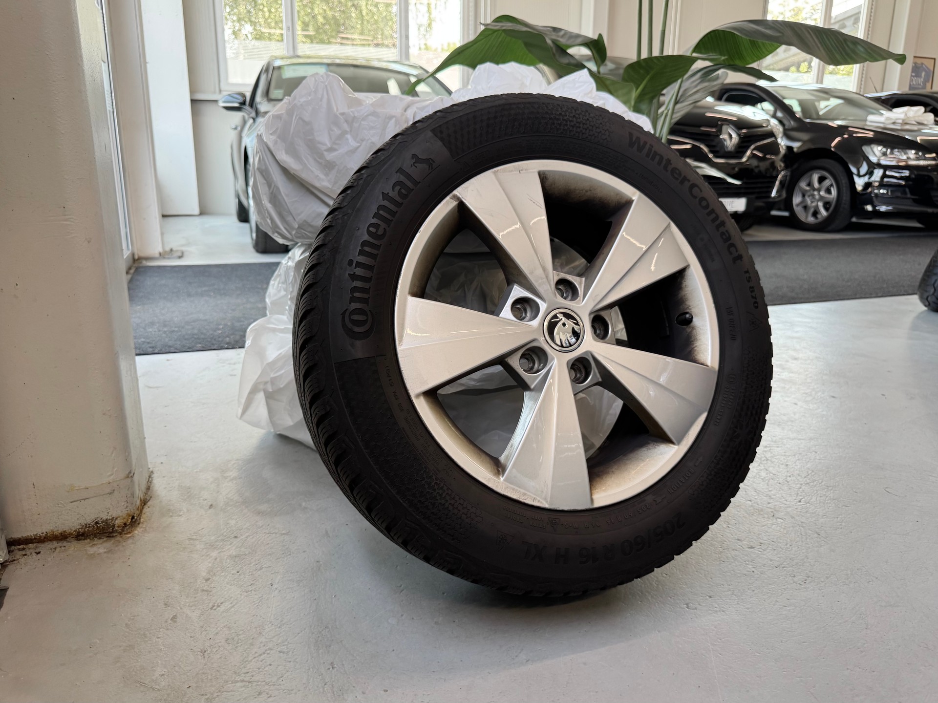 SKODA Octavia Combi 2.0 TDI DSG Style 4x4-image-27