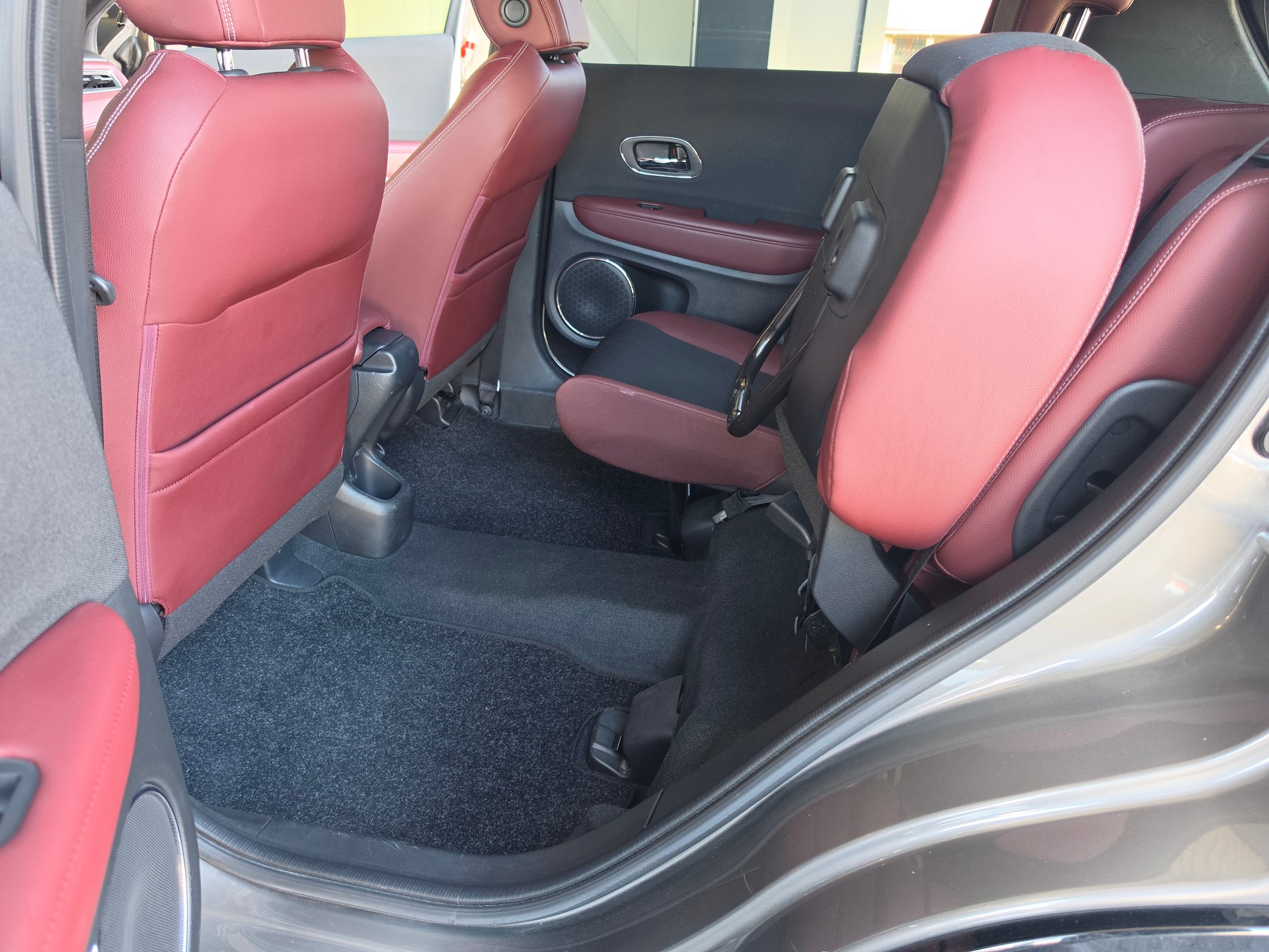 HONDA HR-V 1.5i Turbo-image-9