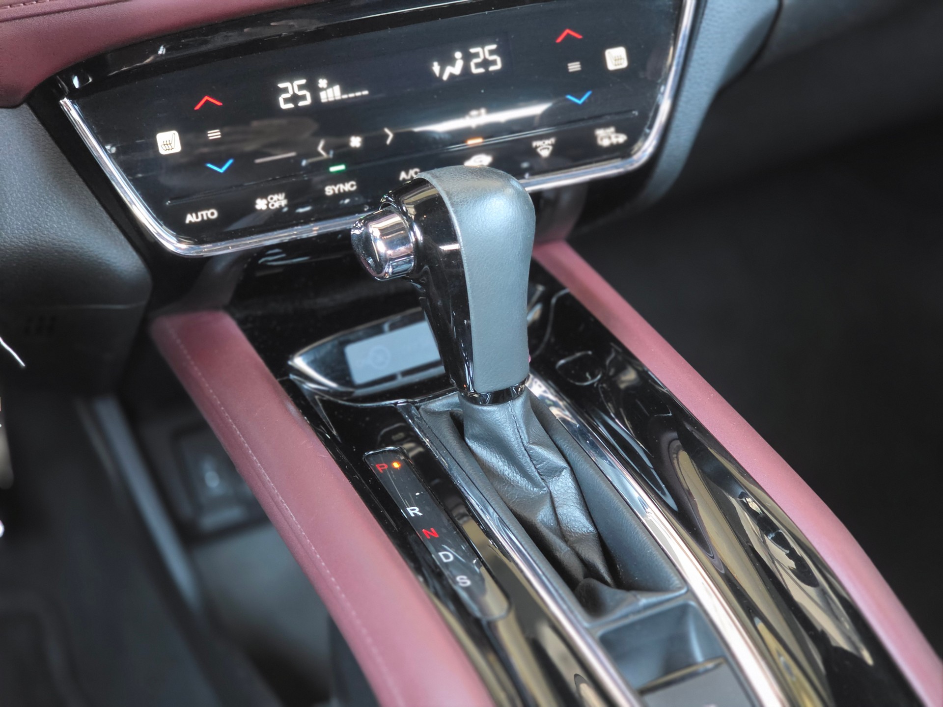 HONDA HR-V 1.5i Turbo-image-4