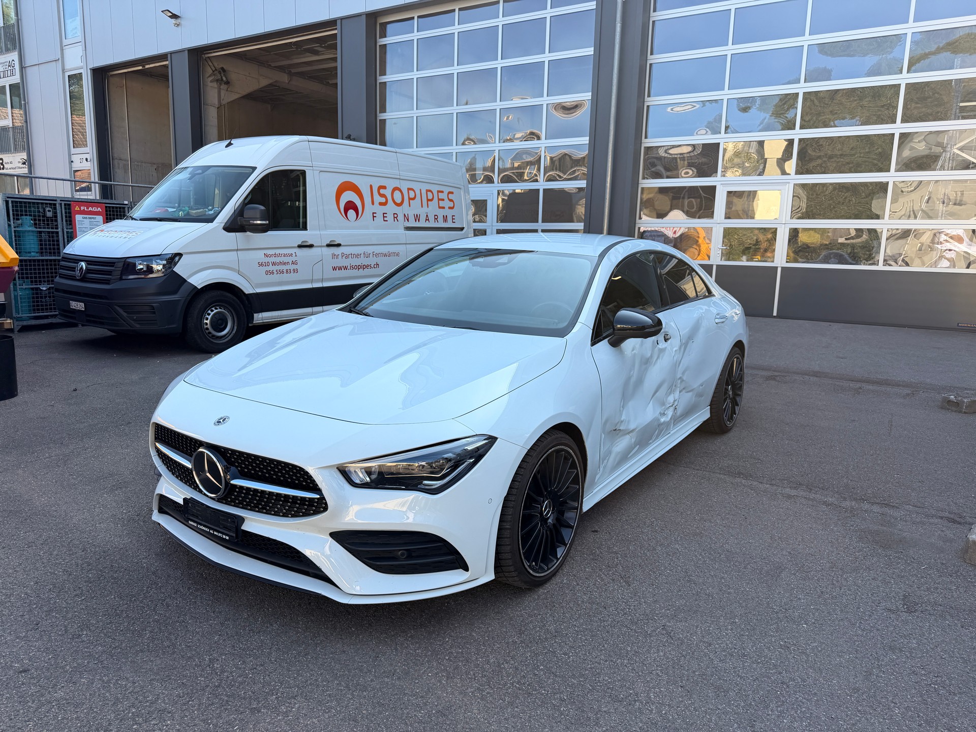 MERCEDES-BENZ CLA 220 AMG Line 7G-DCT 4Matic-image-1