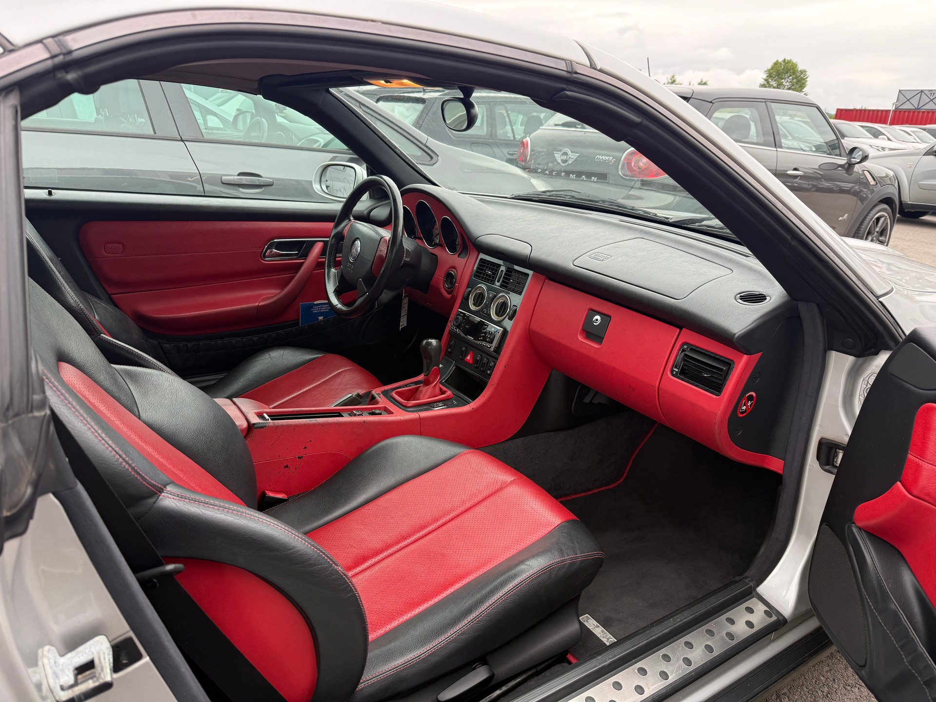 MERCEDES-BENZ SLK 200 / Ab MFK 28.11.2024 / BBS Felgen / Klimaanlage / Leder / Sitzheizung-image-9