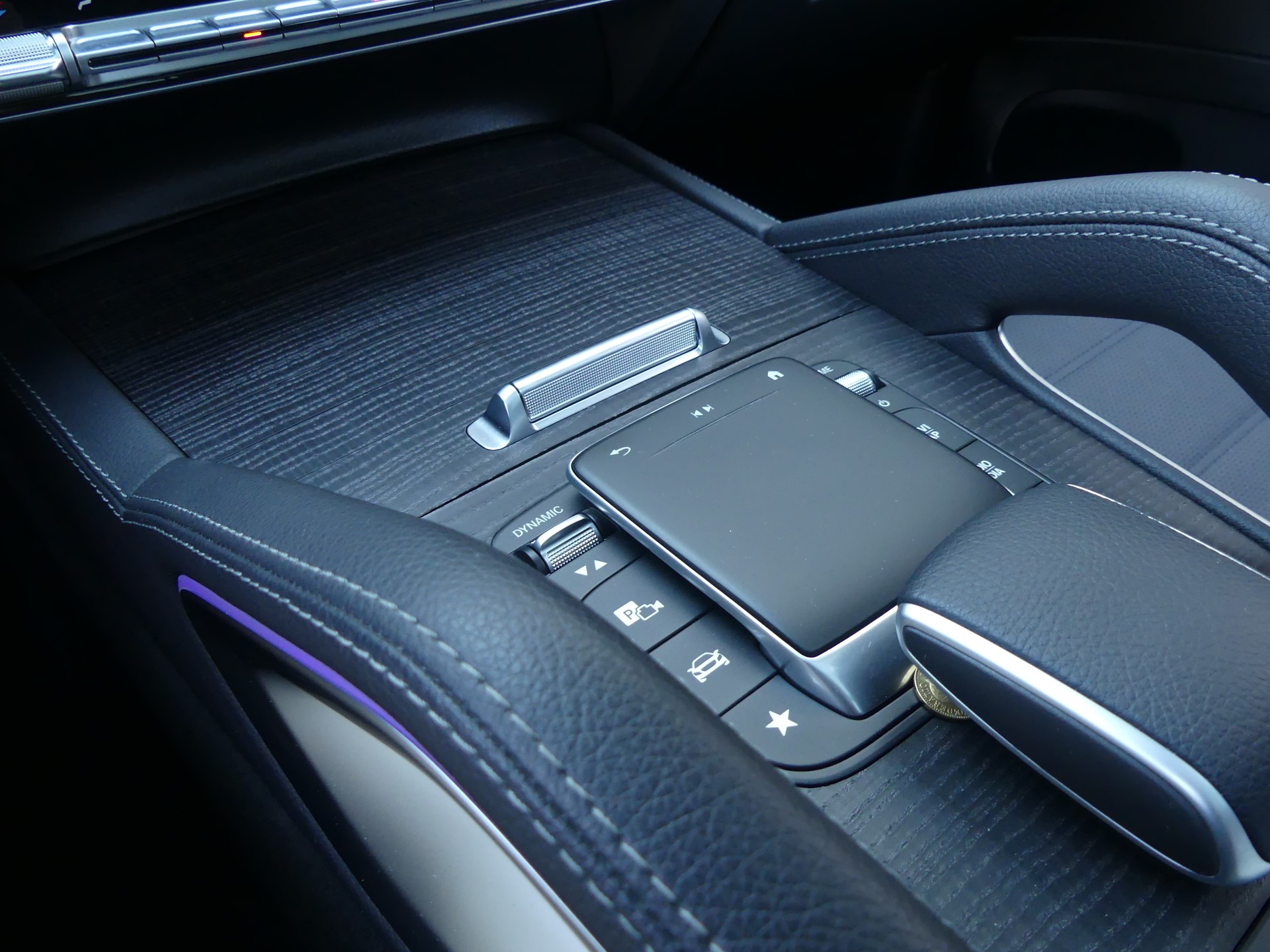MERCEDES-BENZ GLE 450 AMG Line 4Matic-image-10