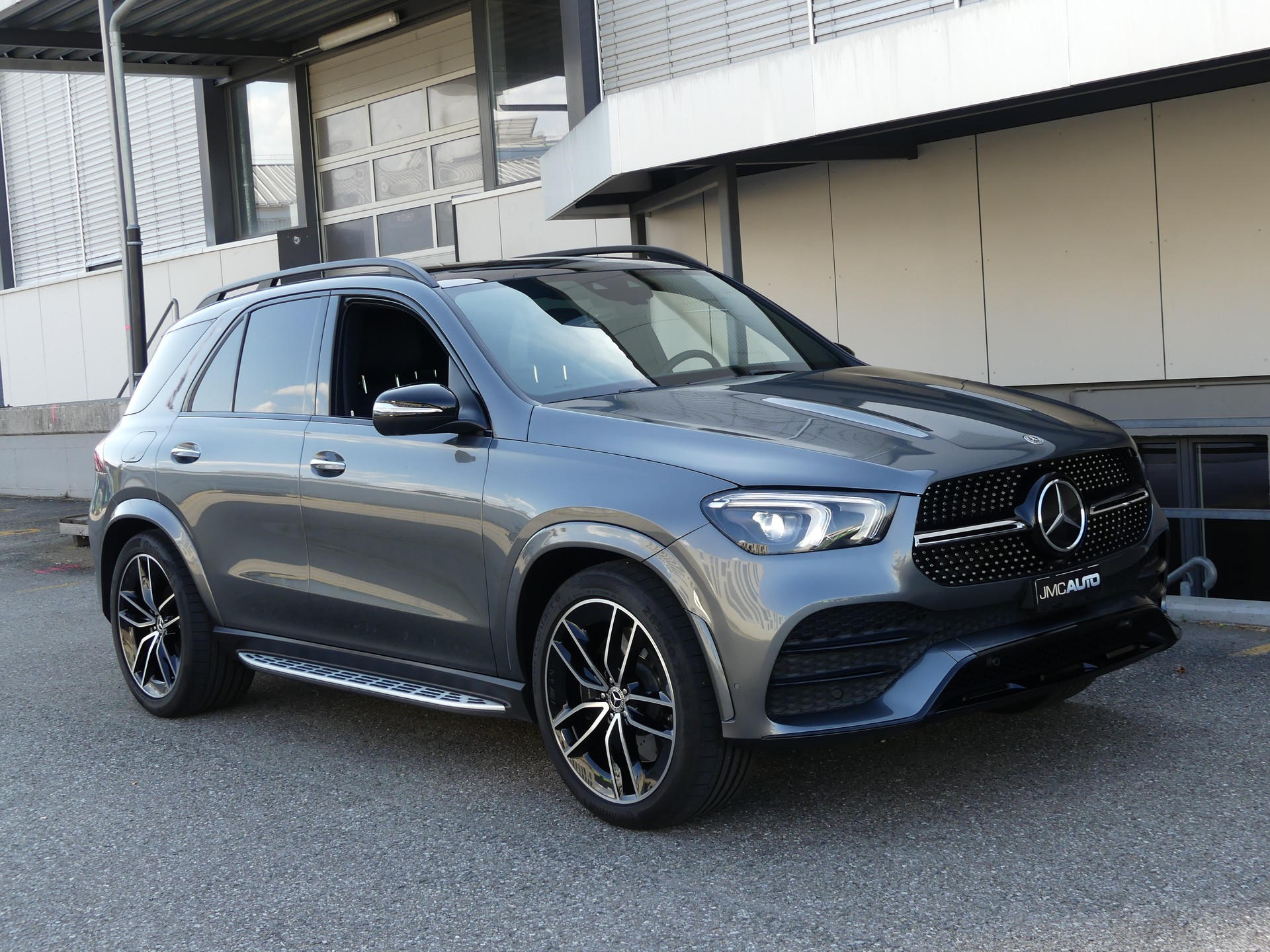 MERCEDES-BENZ GLE 450 AMG Line 4Matic-image-1