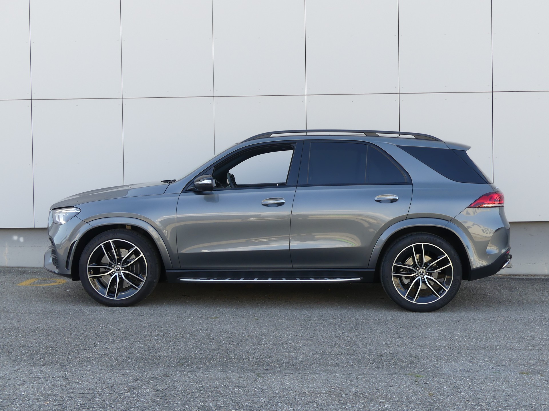 MERCEDES-BENZ GLE 450 AMG Line 4Matic-image-1