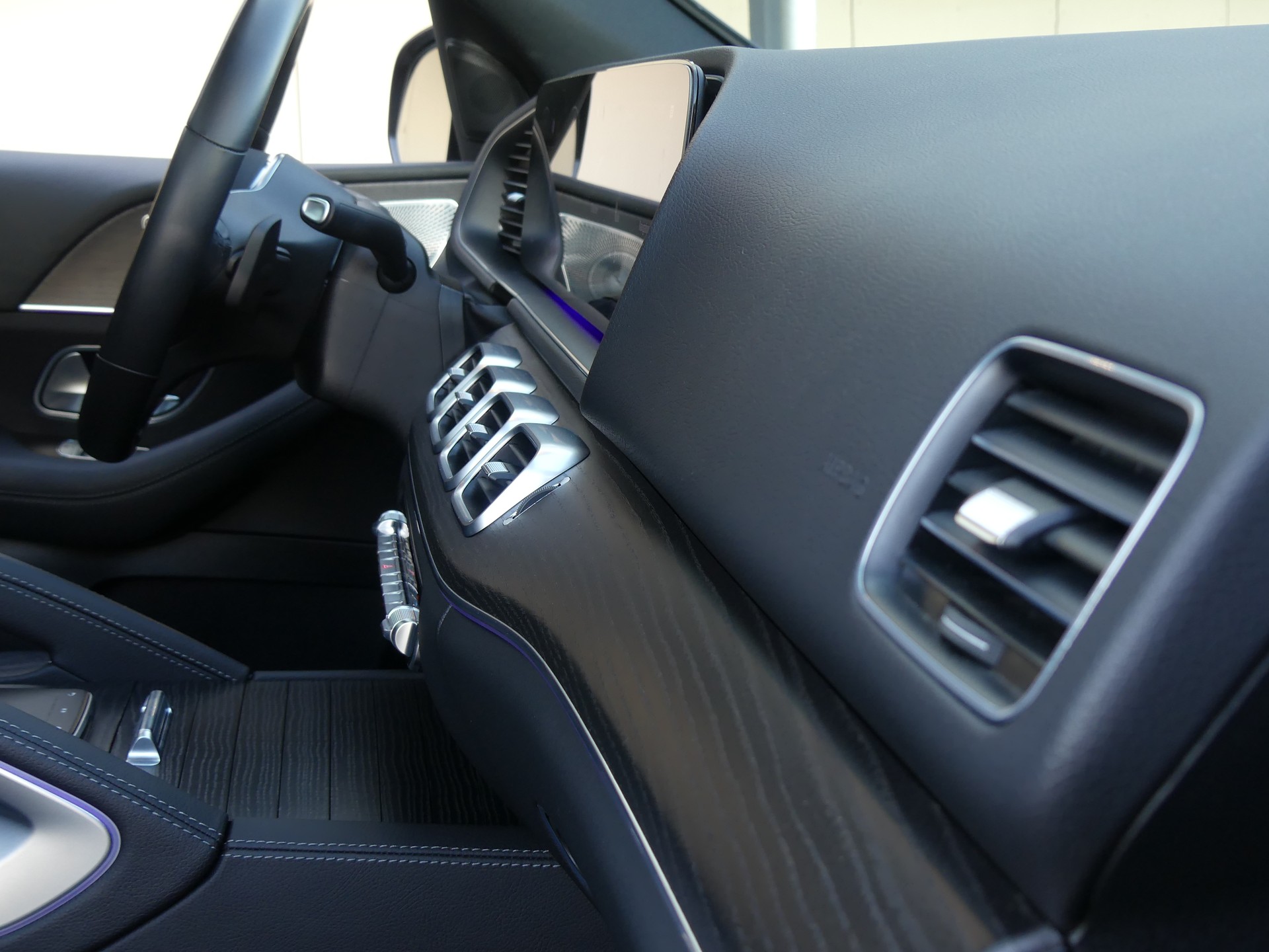 MERCEDES-BENZ GLE 450 AMG Line 4Matic-image-9