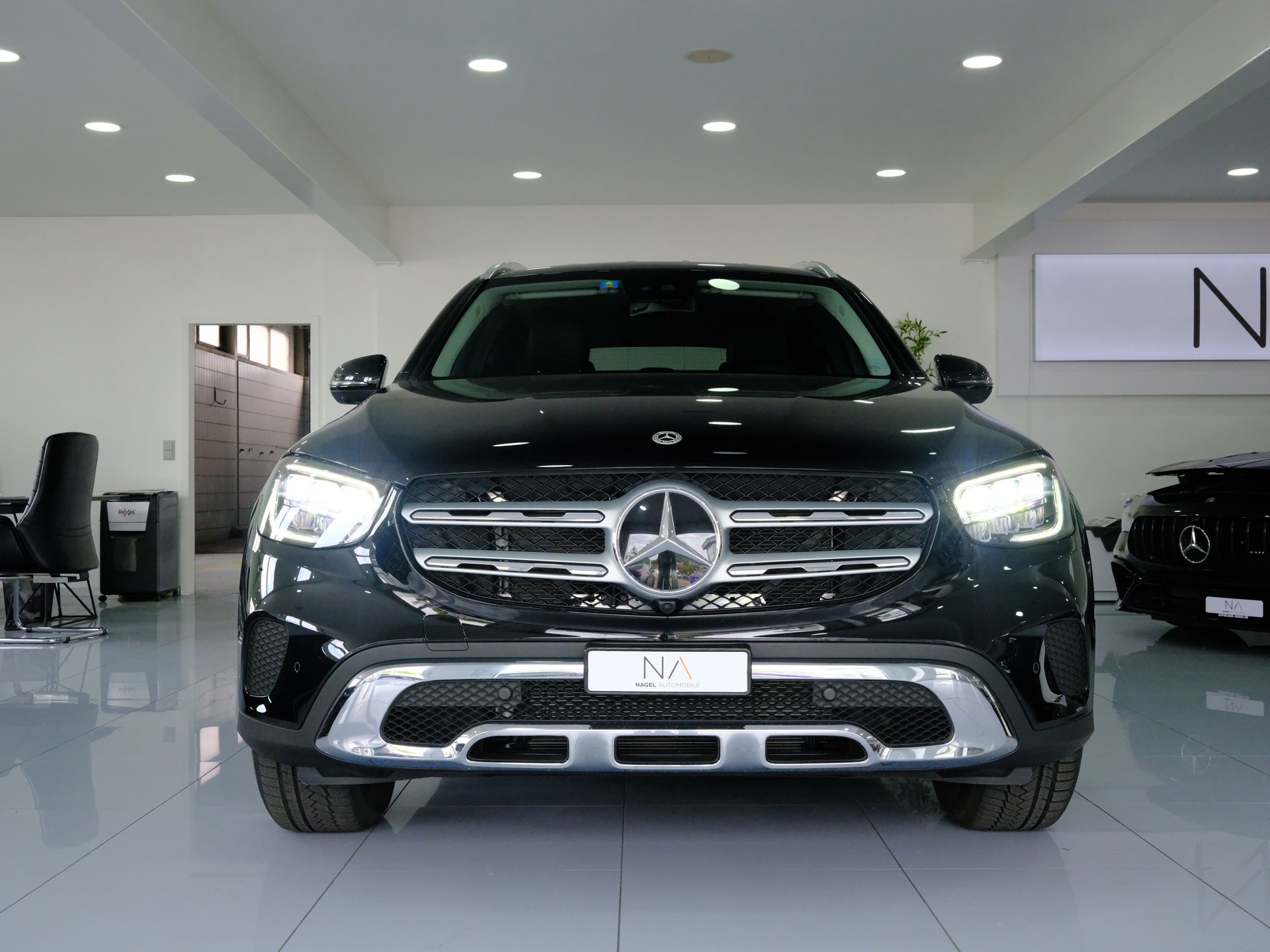 MERCEDES-BENZ GLC 200 Off-Road 4Matic 9G-Tronic-image-2