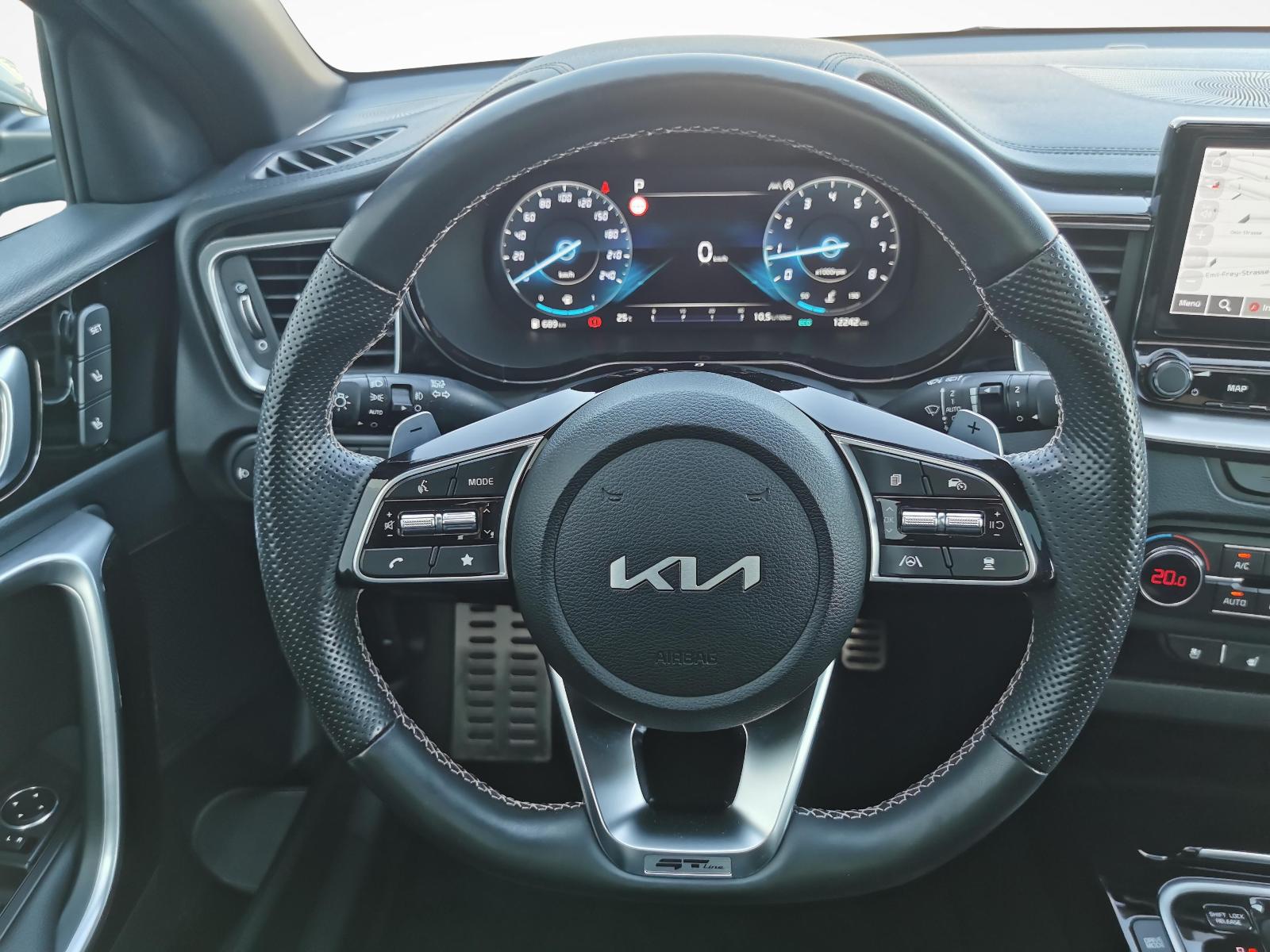 KIA Ceed 1.5 T-GDi MHEV GT-Line-image-4