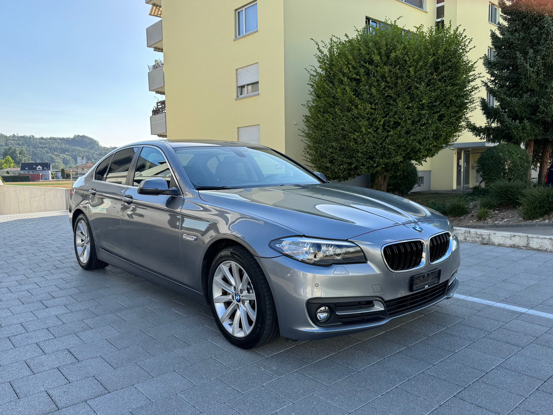 BMW 520d berline-image-6