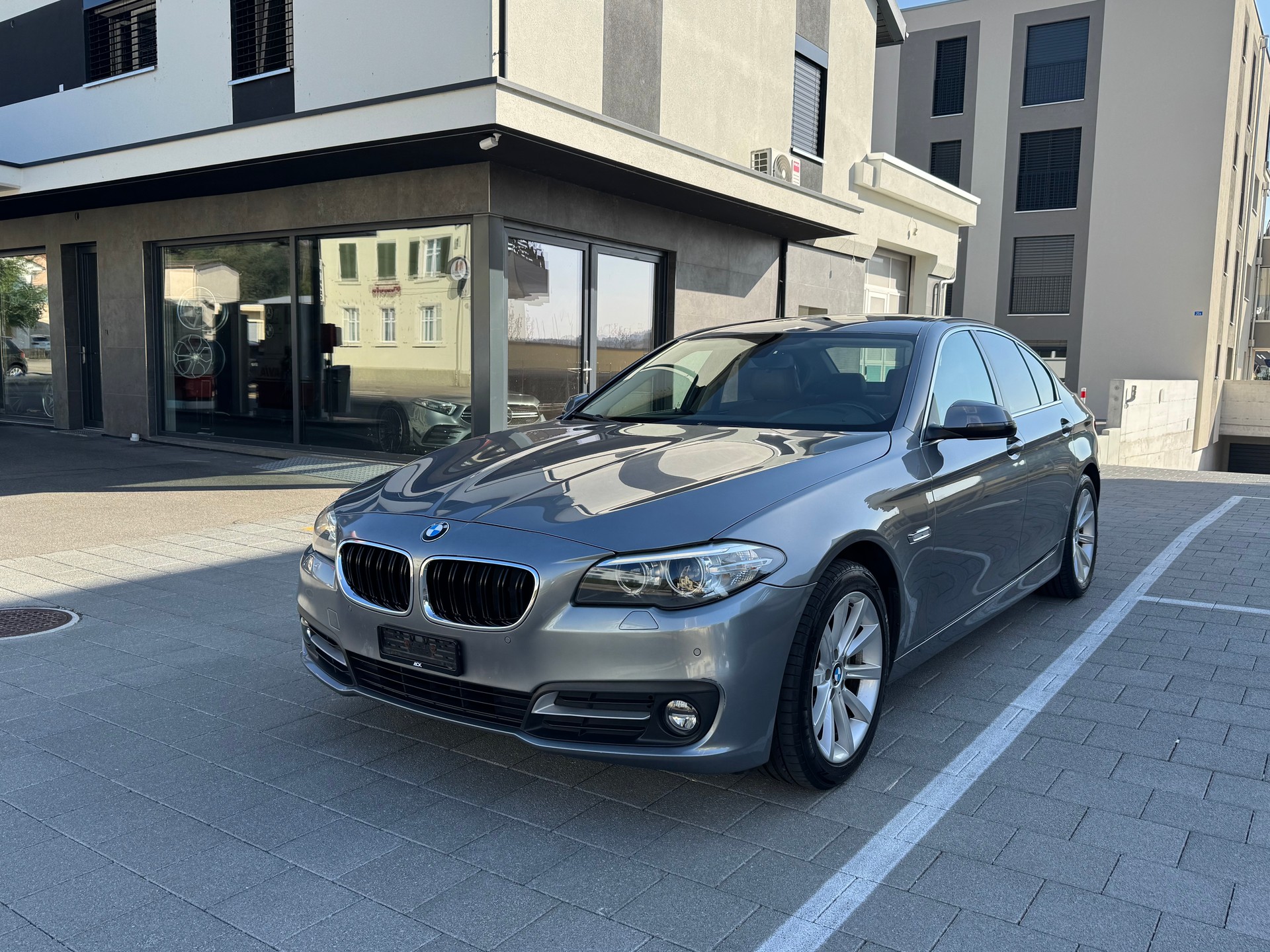 BMW 520d berline-image-0