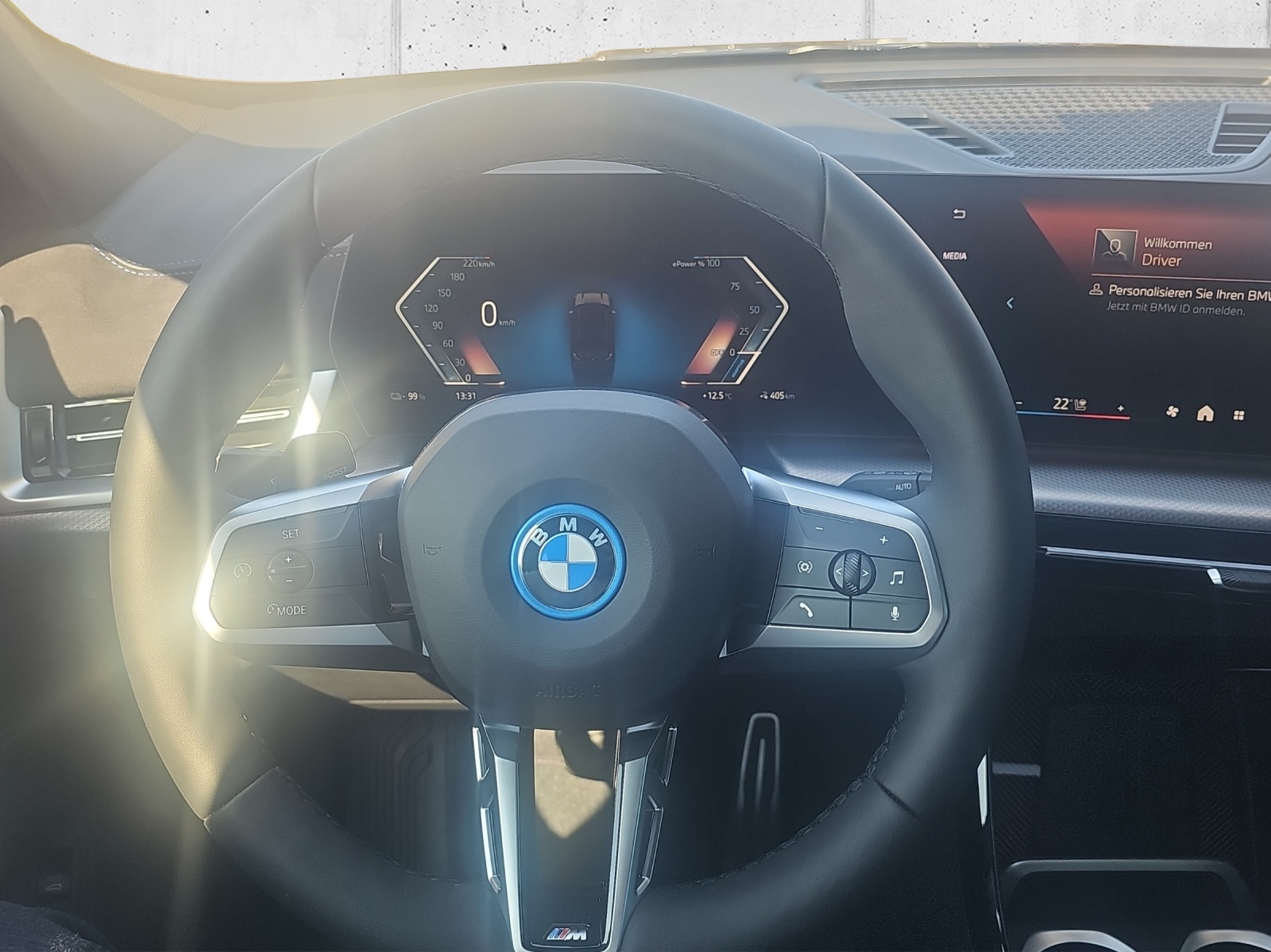 BMW iX1 xDrive 30 M Sport-image-10