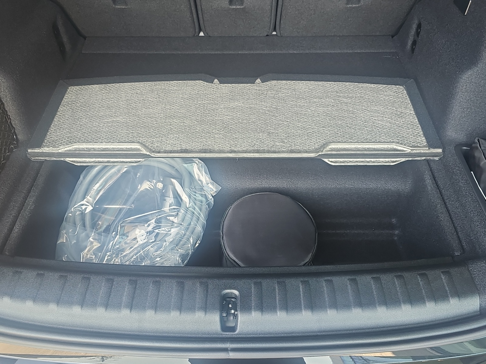 BMW iX1 xDrive 30 M Sport-image-19