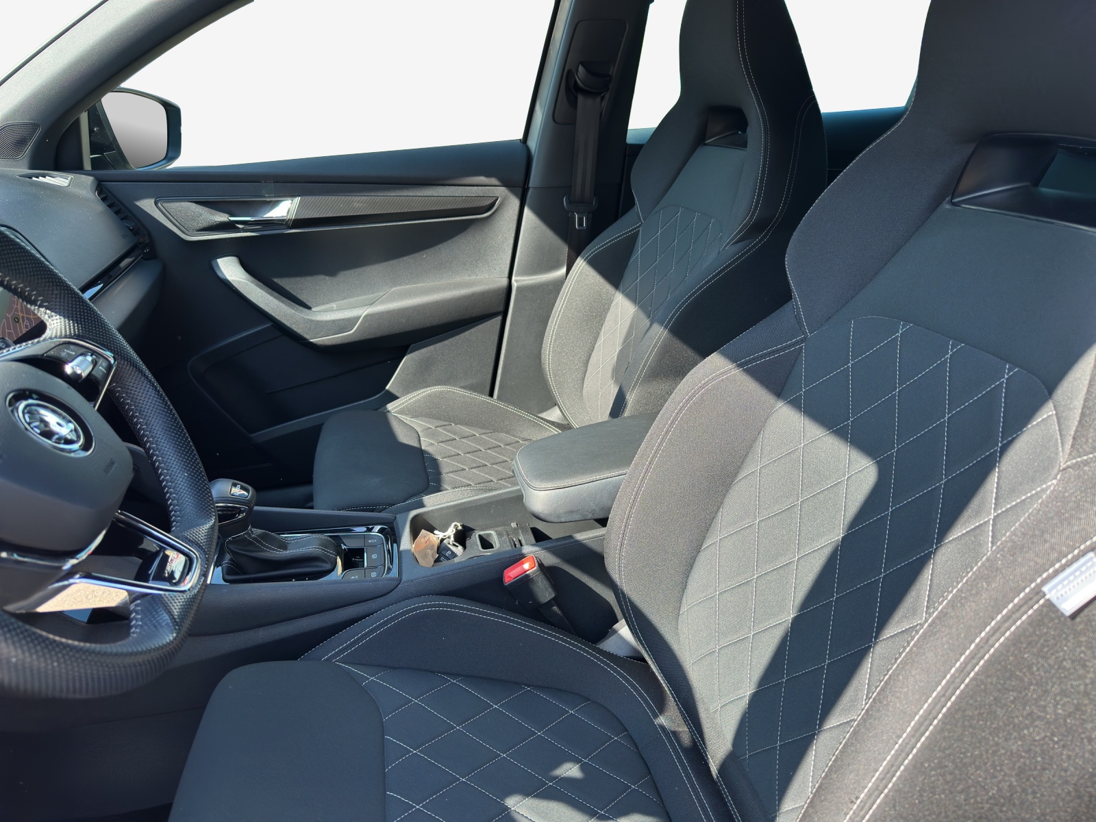 SKODA Karoq 1.5 TSI SportLine DSG-image-7