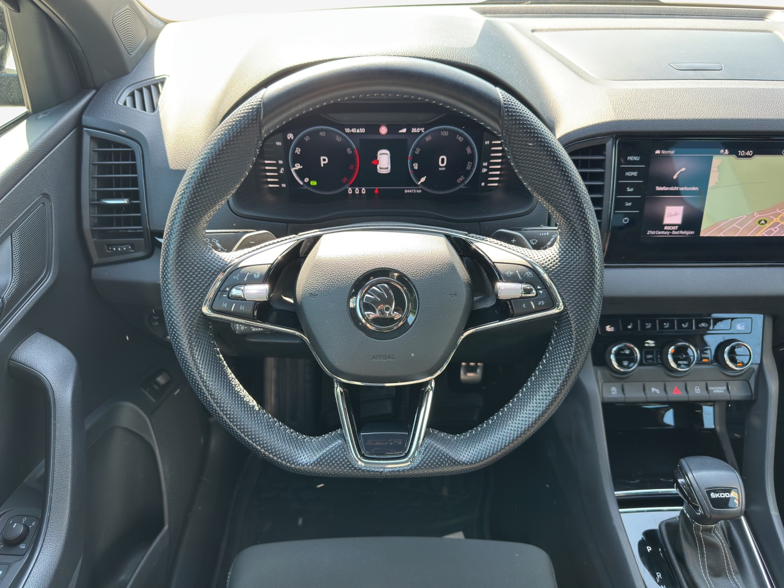 SKODA Karoq 1.5 TSI SportLine DSG-image-8