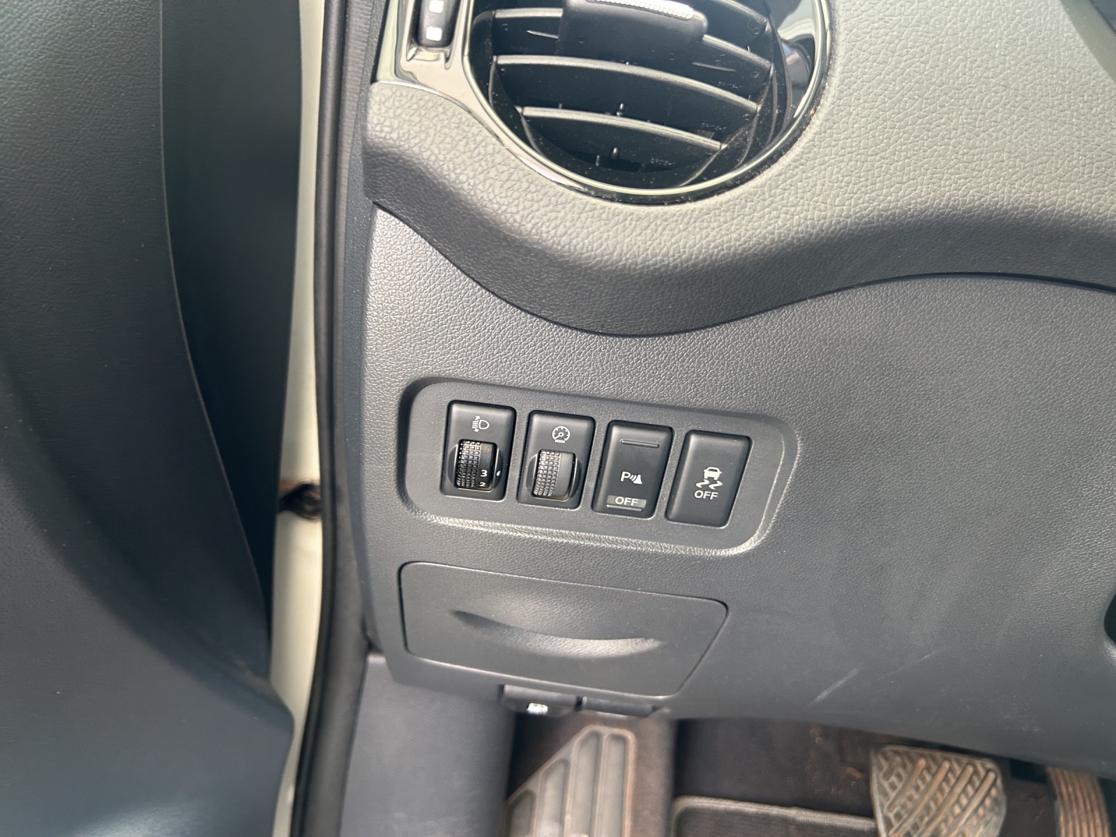 RENAULT Koleos 2.0 dCi Bose 4x4 Automatic-image-19