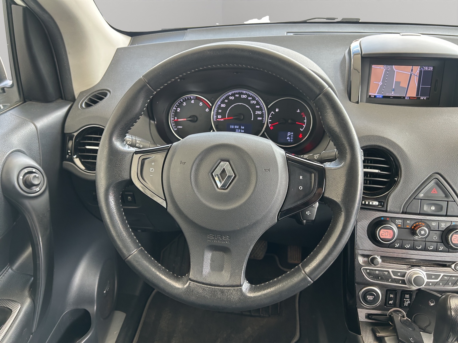 RENAULT Koleos 2.0 dCi Bose 4x4 Automatic-image-11