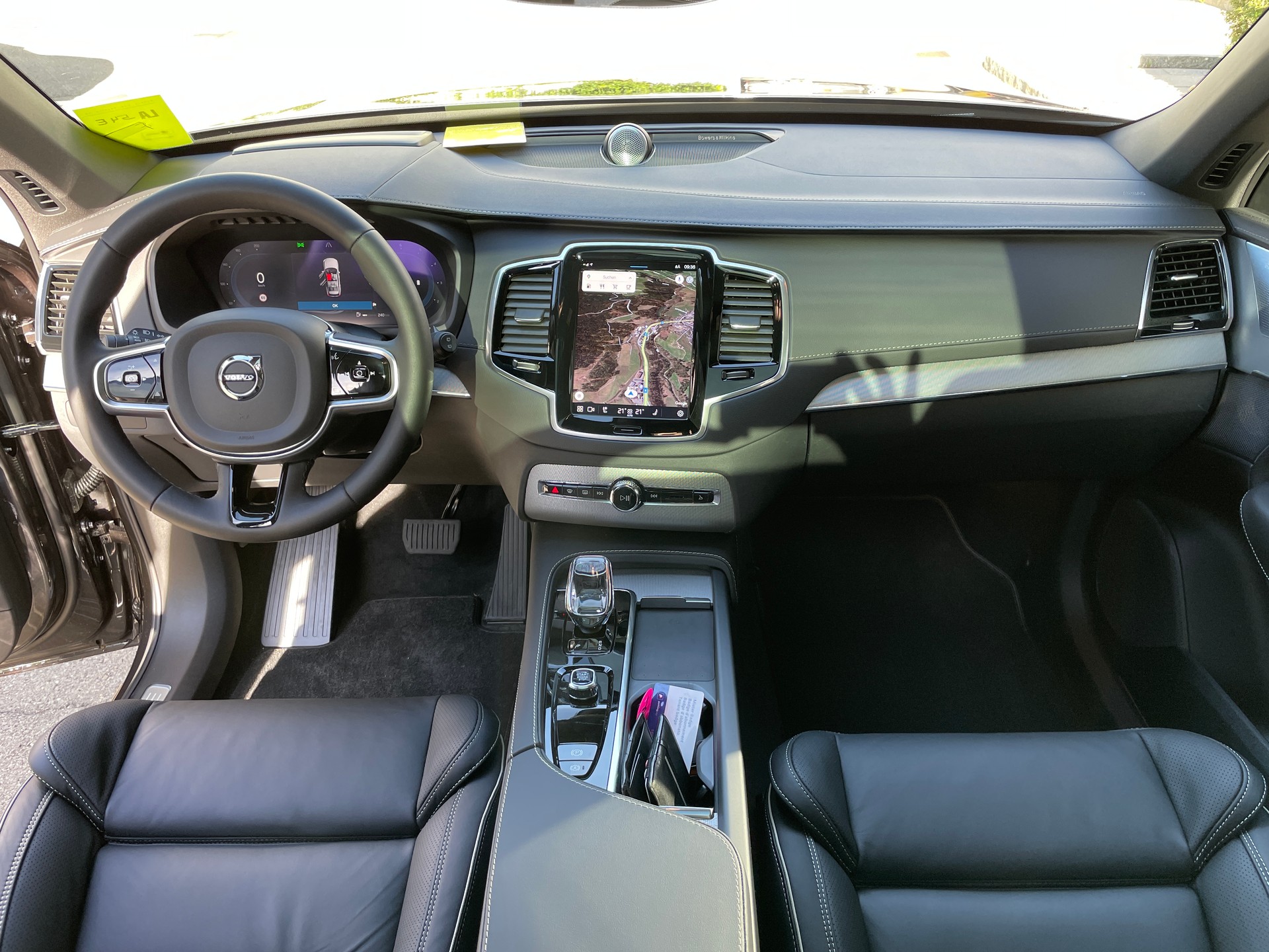 VOLVO XC90 B5 Diesel Mild Hybrid AWD Ultimate Dark 7-Sitzer Geartronic-image-17