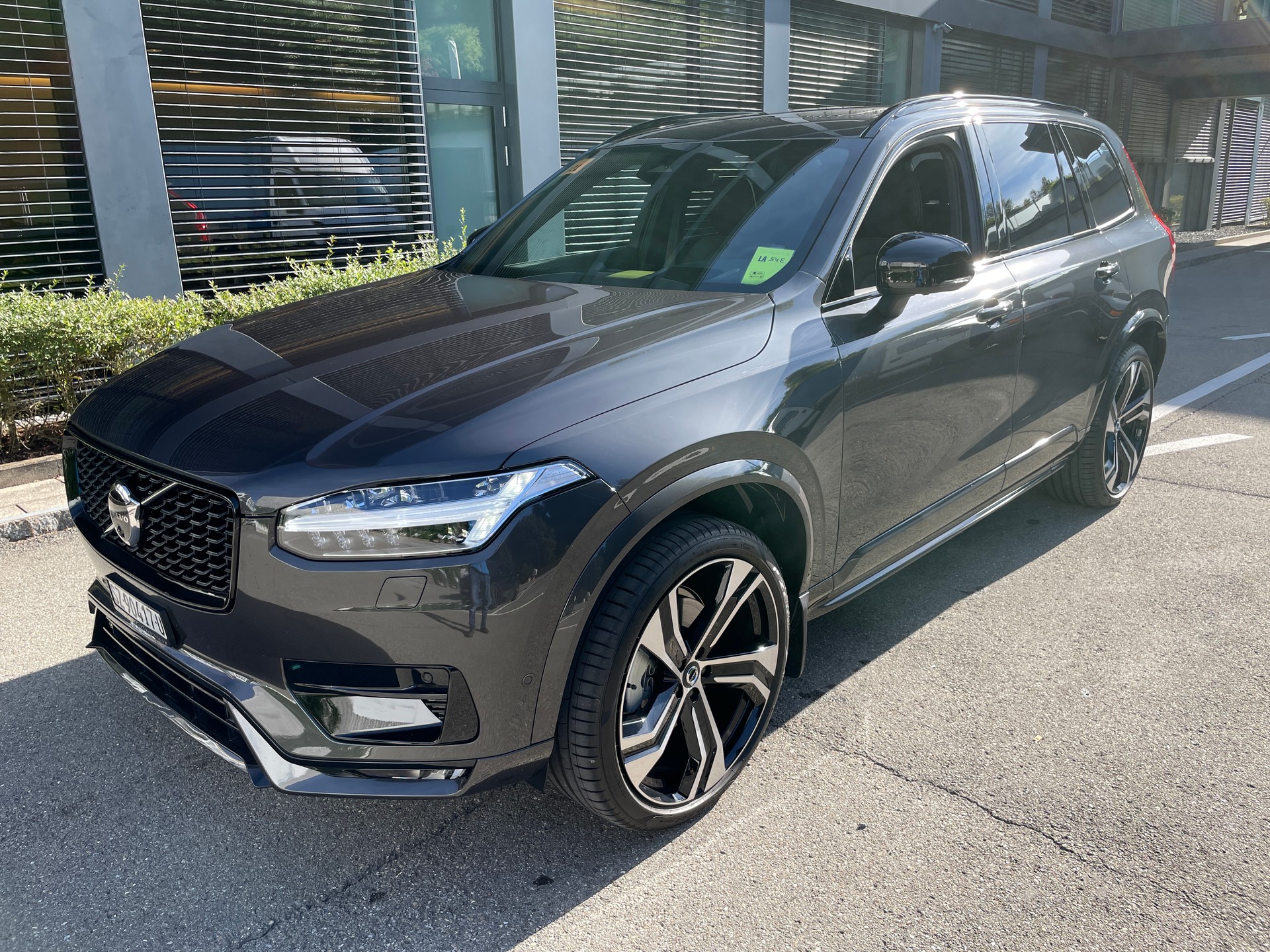 VOLVO XC90 B5 Diesel Mild Hybrid AWD Ultimate Dark 7-Sitzer Geartronic-image-0