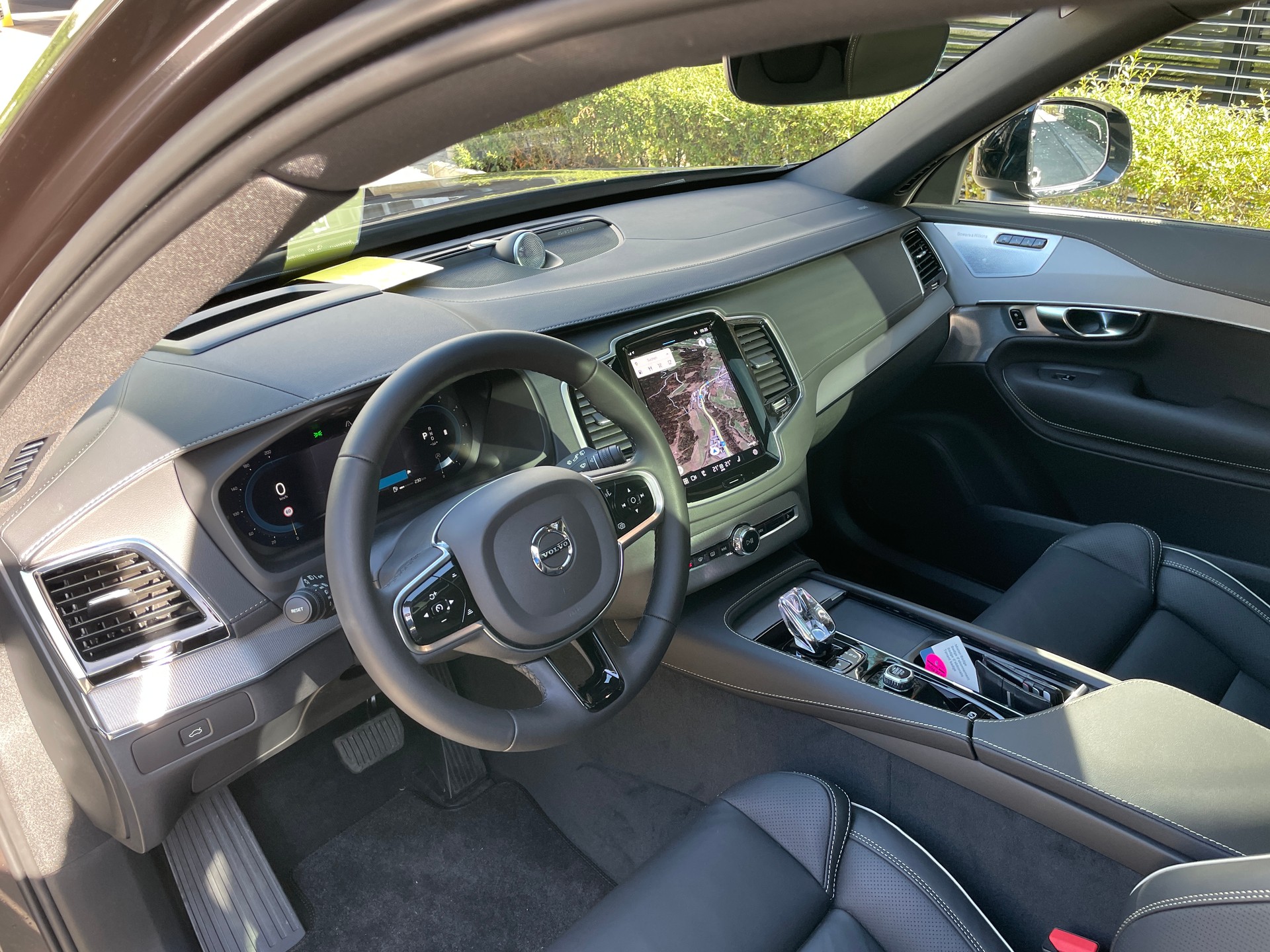 VOLVO XC90 B5 Diesel Mild Hybrid AWD Ultimate Dark 7-Sitzer Geartronic-image-8