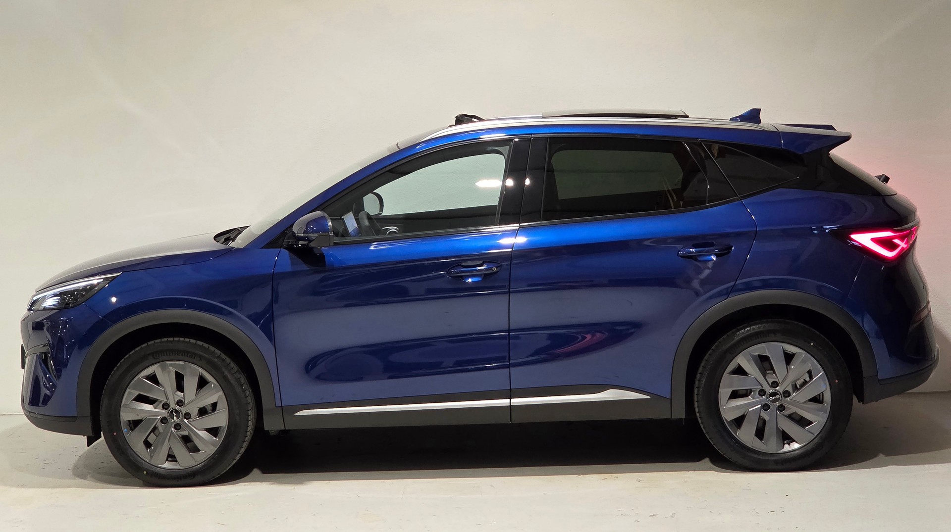 BYD ATTO 3 EVO EXCELLENCE AWD-showroom-element-1
