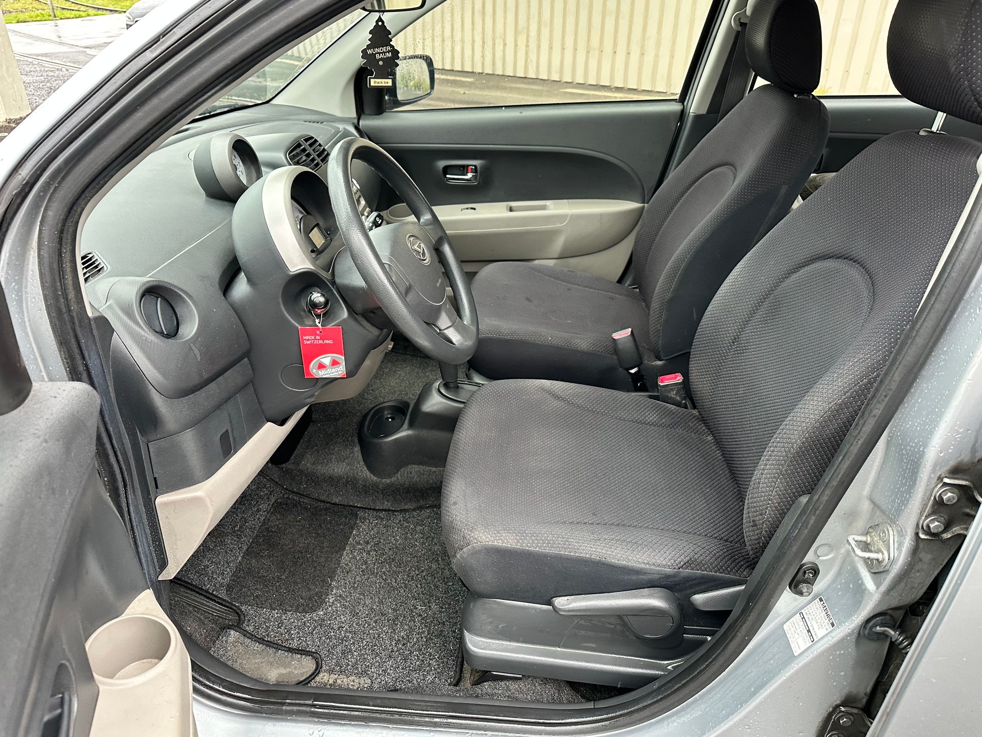 DAIHATSU Sirion 1.3 S eco-4WD-image-14