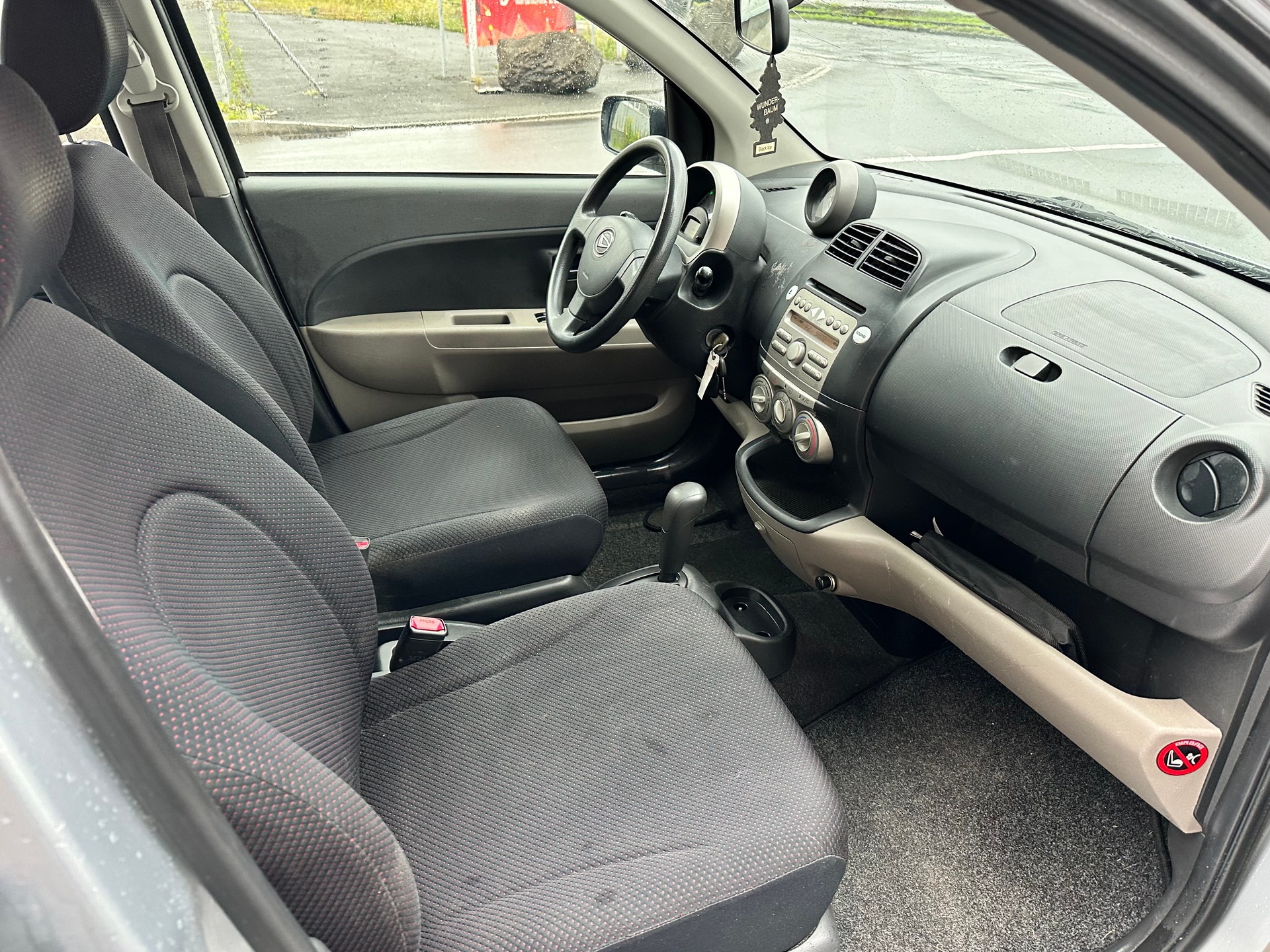 DAIHATSU Sirion 1.3 S eco-4WD-image-15