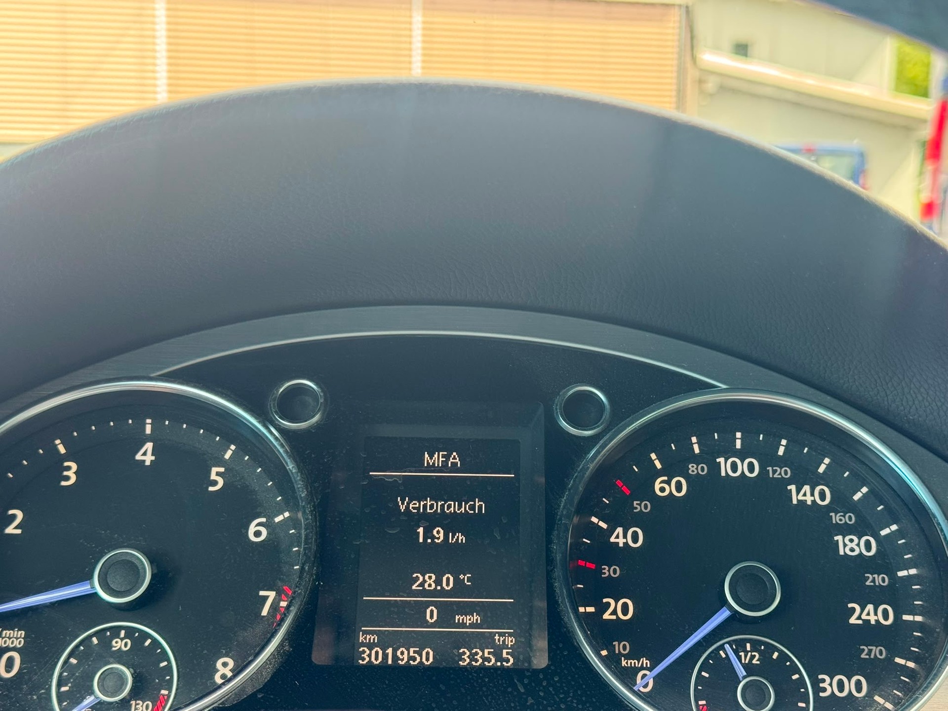 VW Passat Variant R36 4Motion-image-15