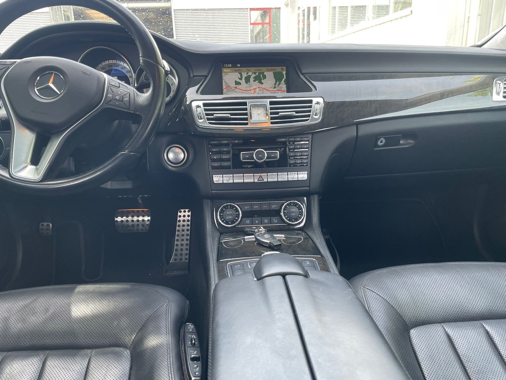 MERCEDES-BENZ CLS 500 4Matic 7G-Tronic-image-6