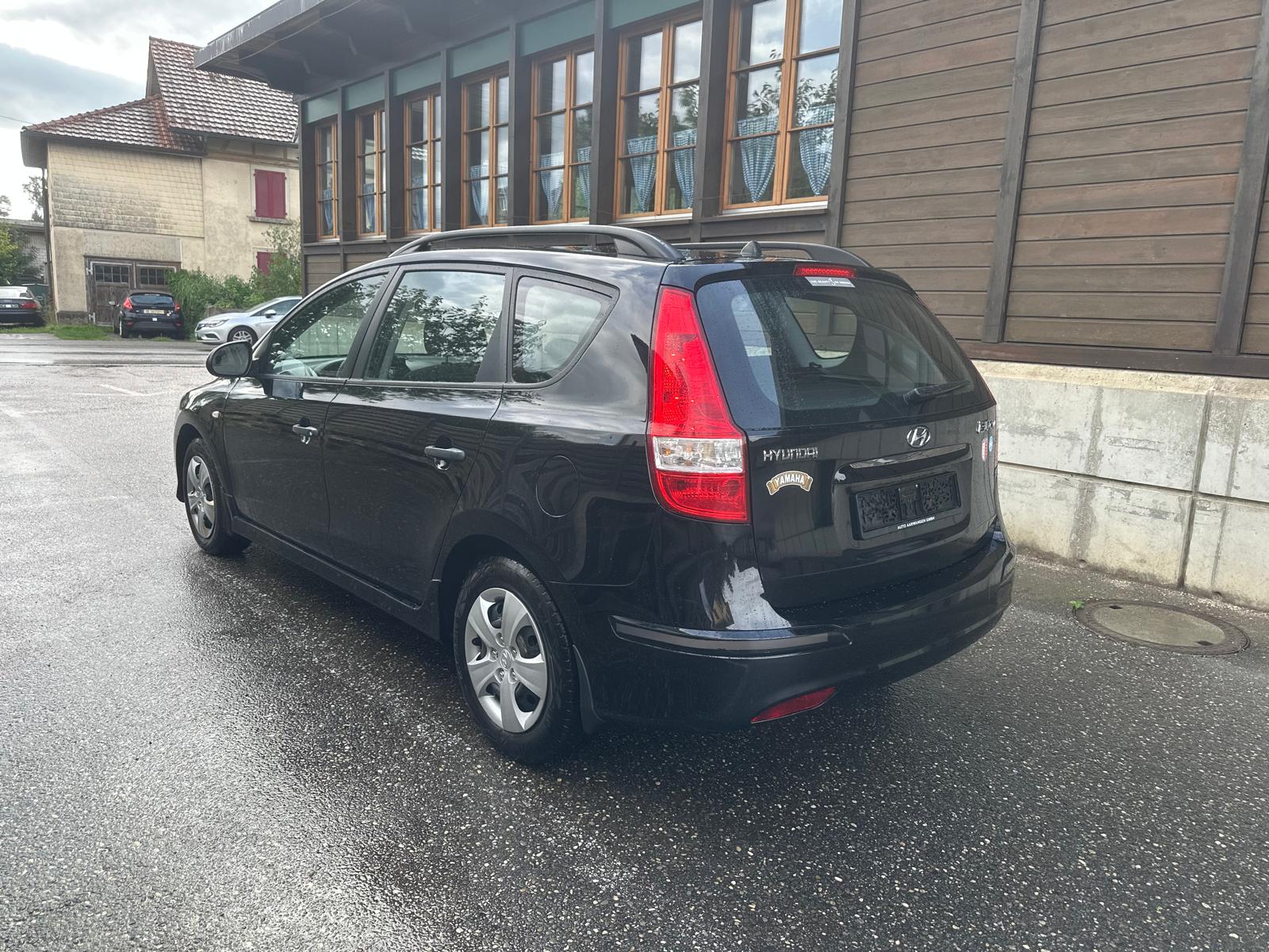 HYUNDAI i30 Wagon 1.4 Comfort-image-3