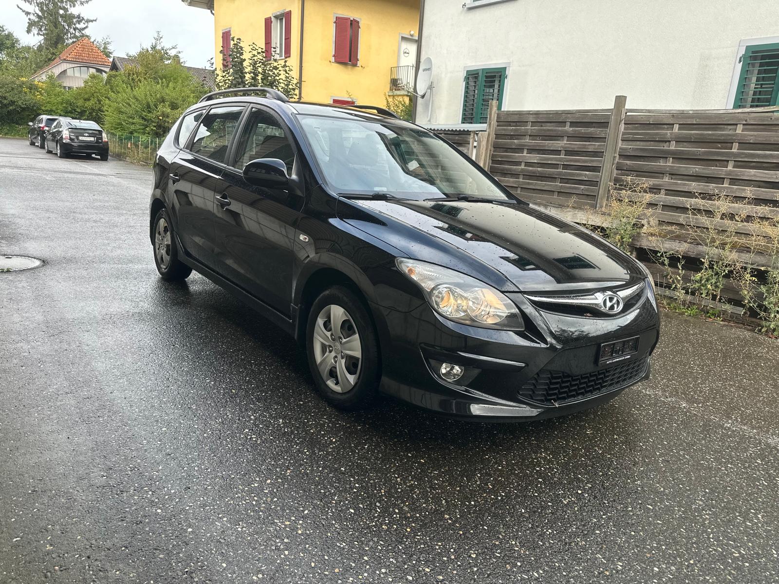 HYUNDAI i30 Wagon 1.4 Comfort-image-0