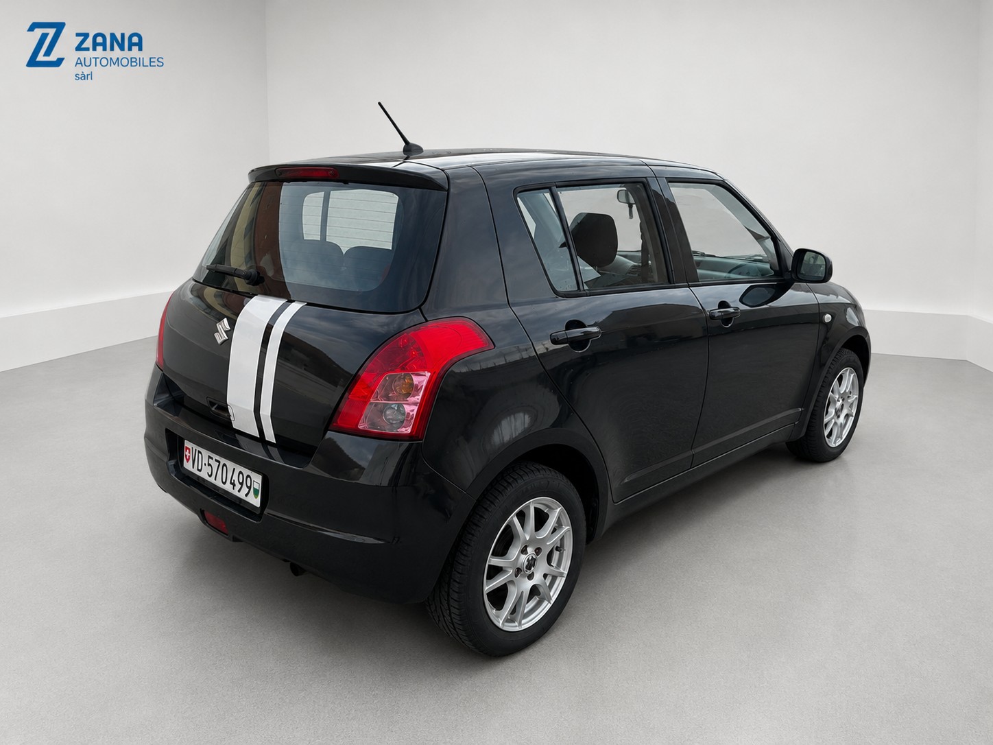 SUZUKI Swift 1.3i 16V GL Top 4x4-image-2