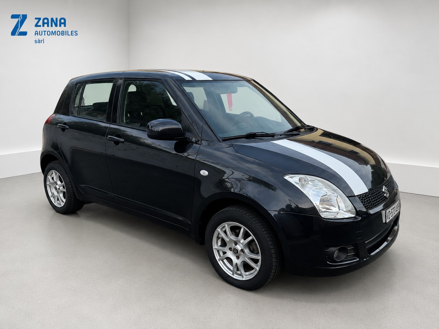 SUZUKI Swift 1.3i 16V GL Top 4x4-image-3