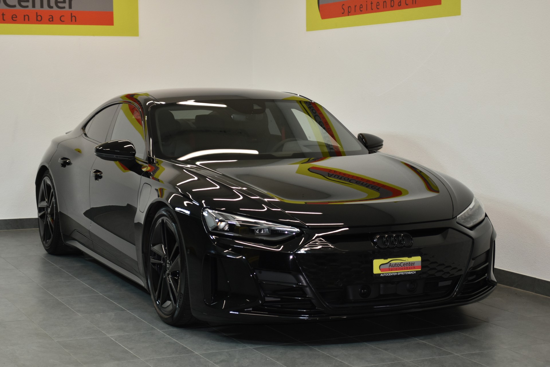 AUDI RS e-tron GT quattro-image-0