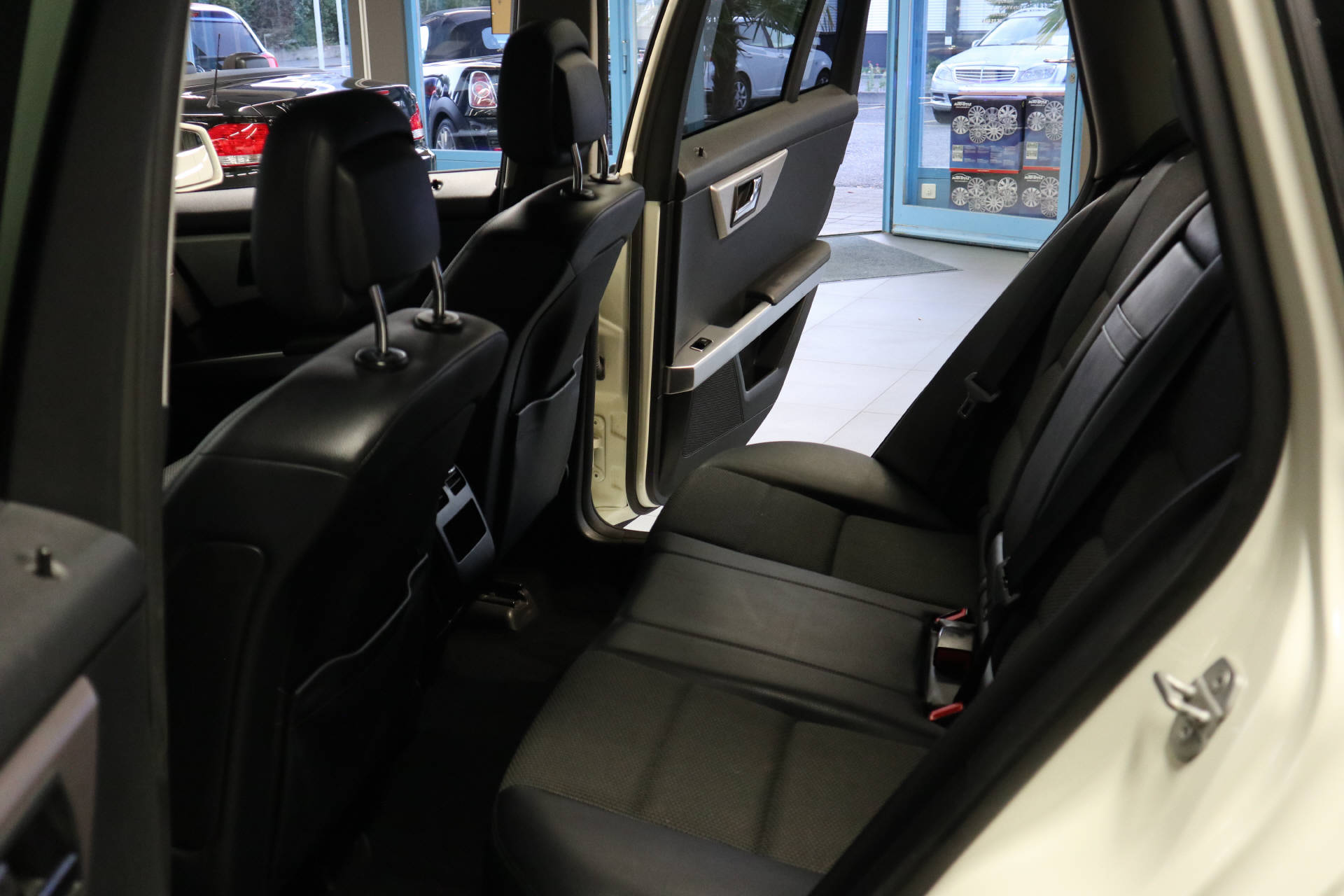 MERCEDES-BENZ GLK 220 CDI BlueEF 4m-image-9