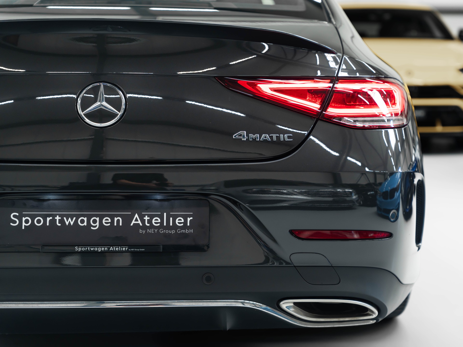 MERCEDES-BENZ CLS 450 4Matic AMG Line 9G-Tronic-image-16