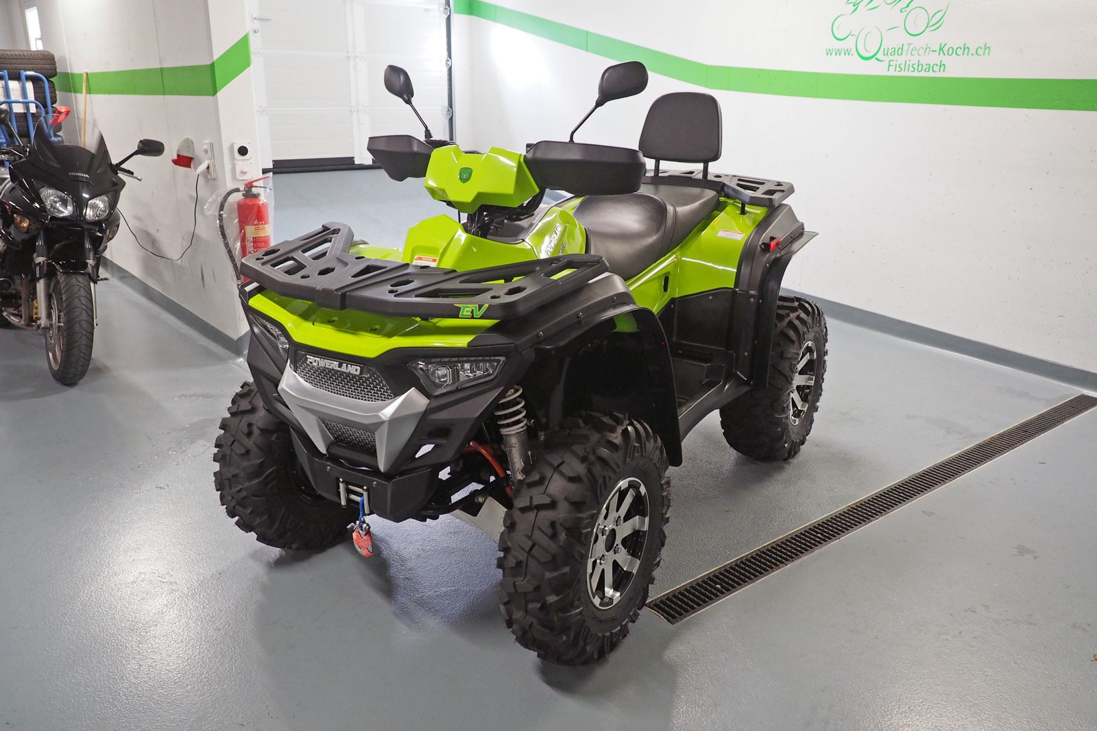 POWERLAND Tachyon-showroom-element-2