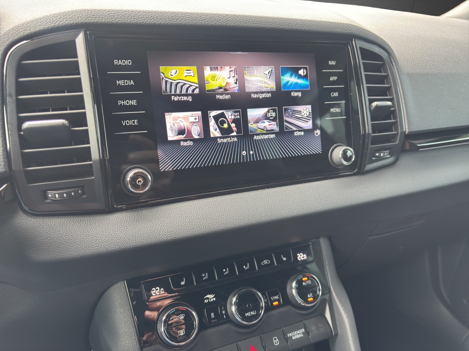 SKODA Karoq 2.0 TDI CR Sport Line 4x4 DSG-image-7