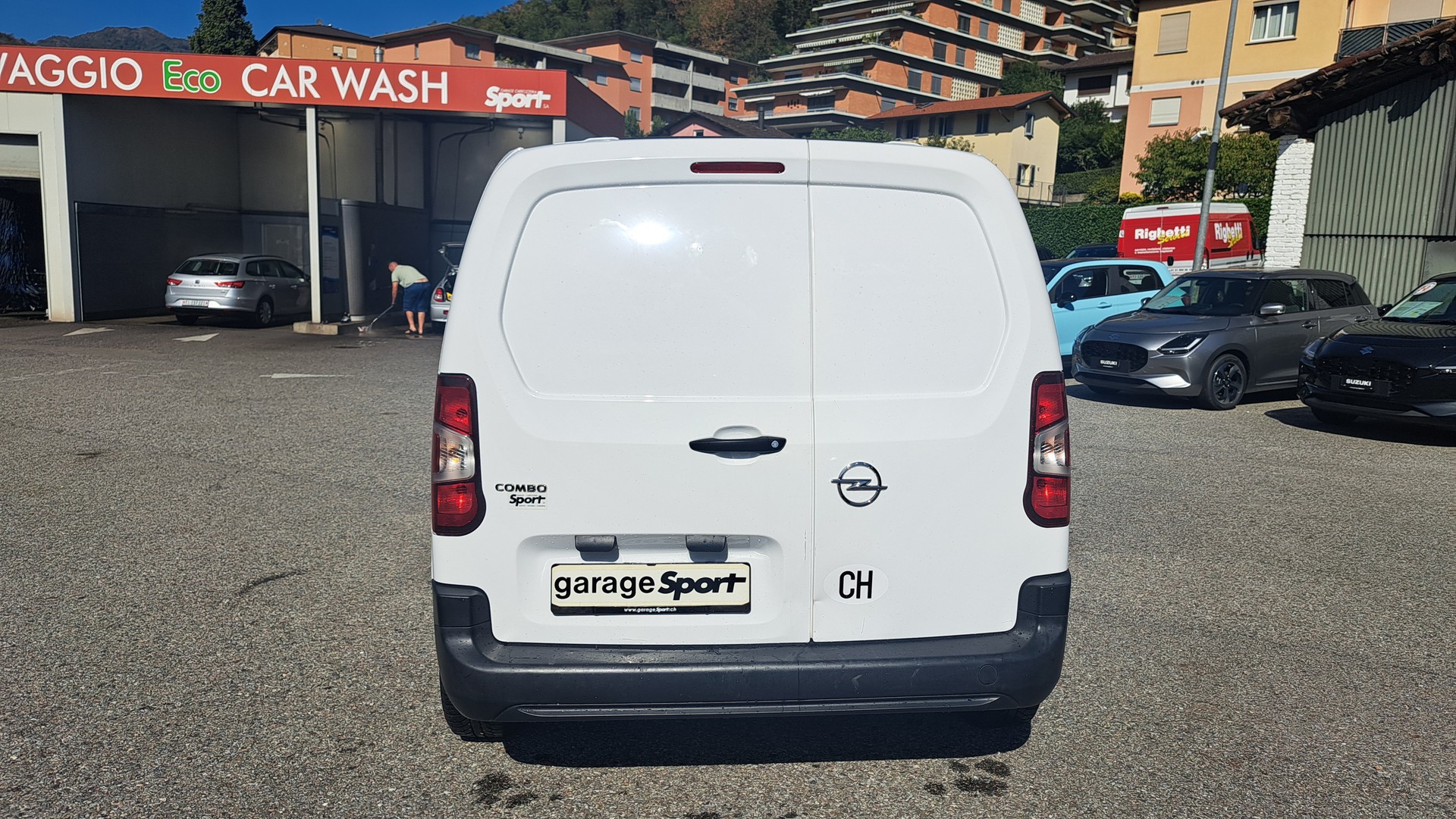 OPEL Combo 1.2 Cargo Essentia start/stop-image-5