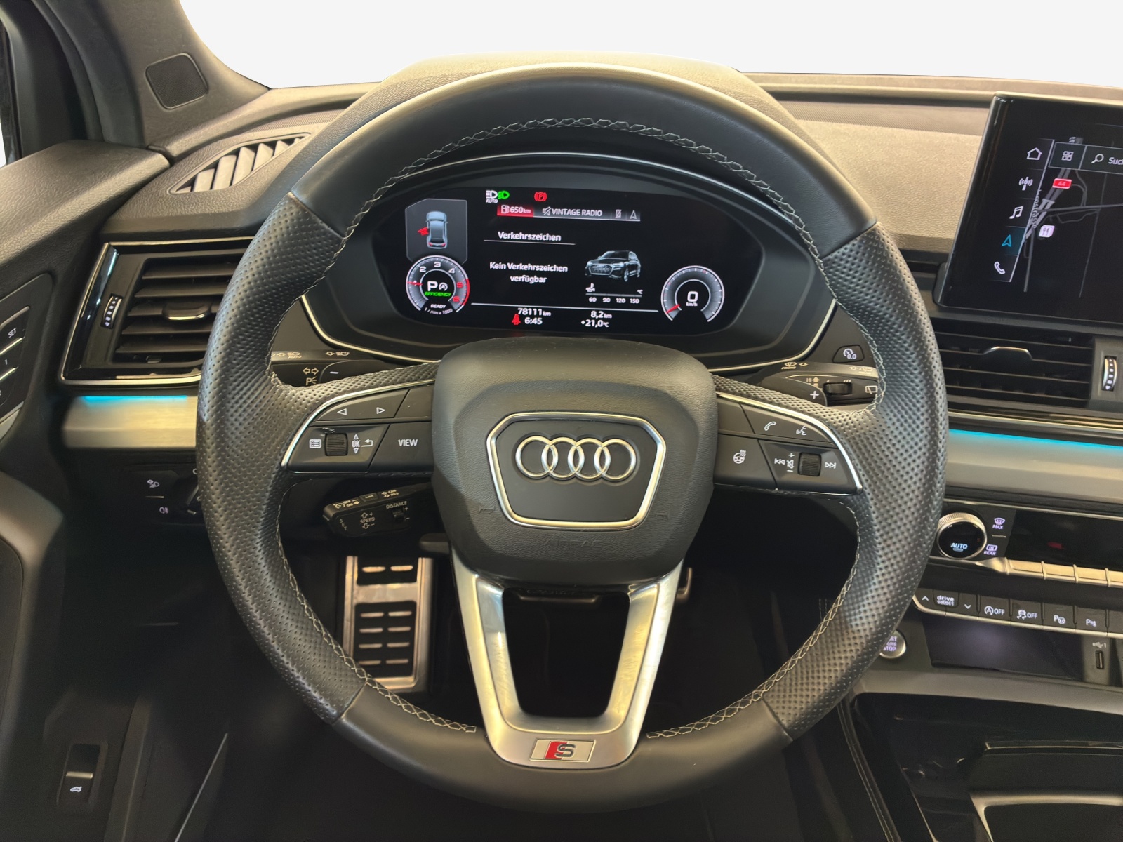 AUDI Q5 Sportback 40 TDI Blackedition quattro S-tronic-image-9