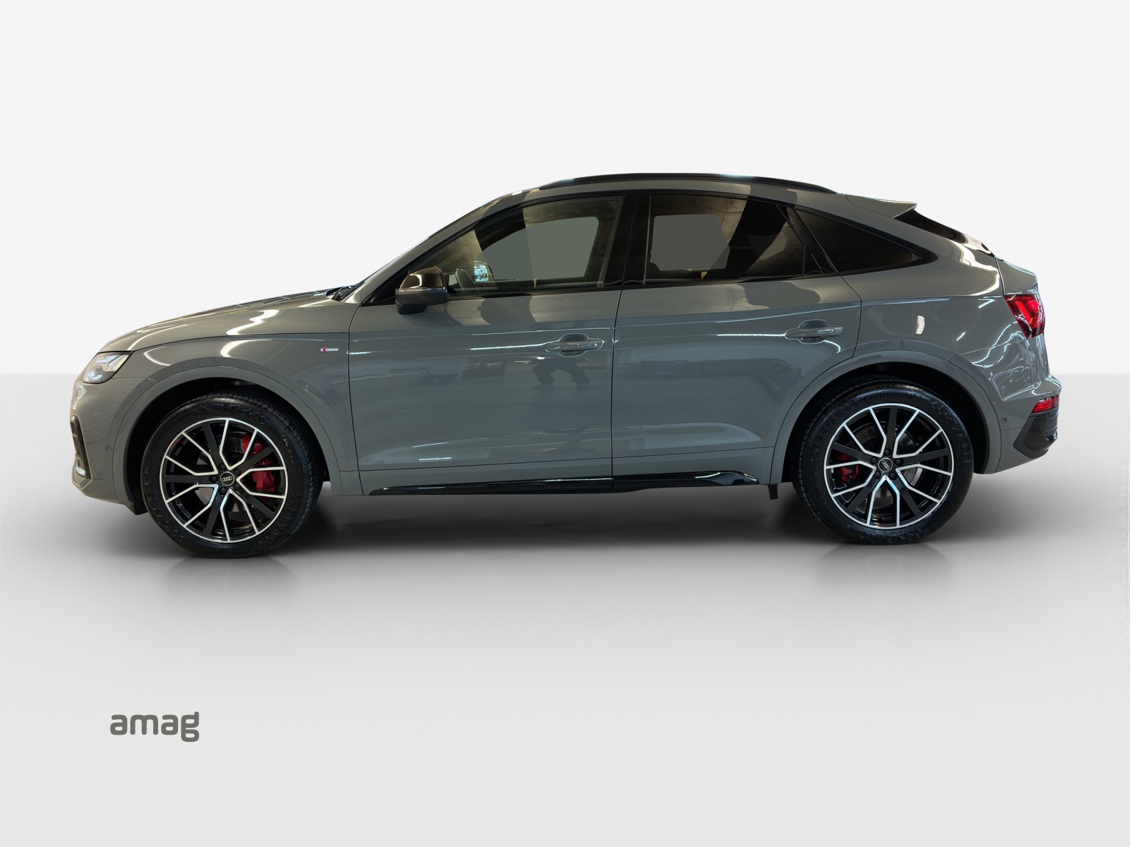AUDI Q5 Sportback 40 TDI Blackedition quattro S-tronic-image-1