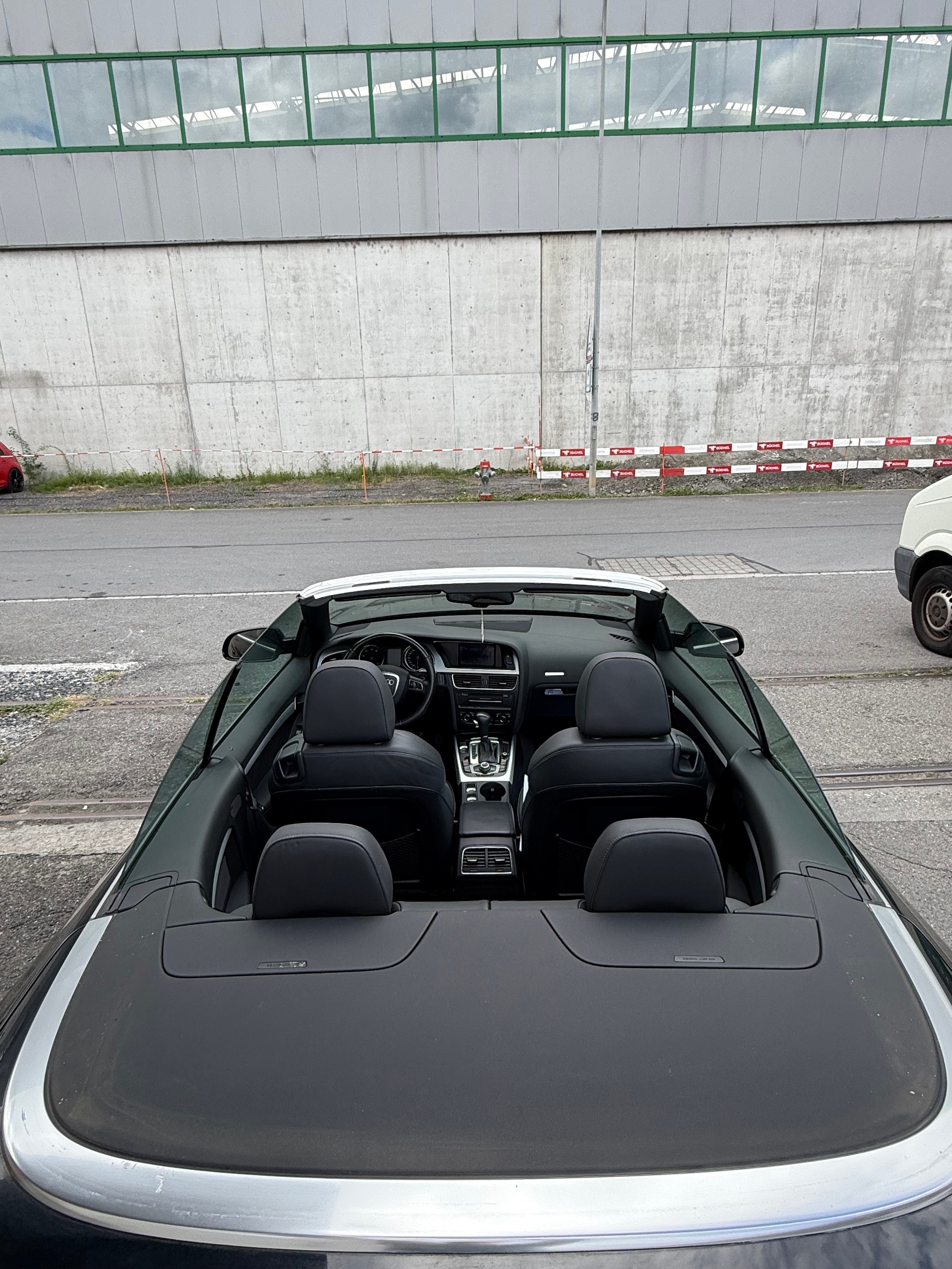 AUDI A5 Cabriolet 2.0 TFSI quattro S-tronic-image-5