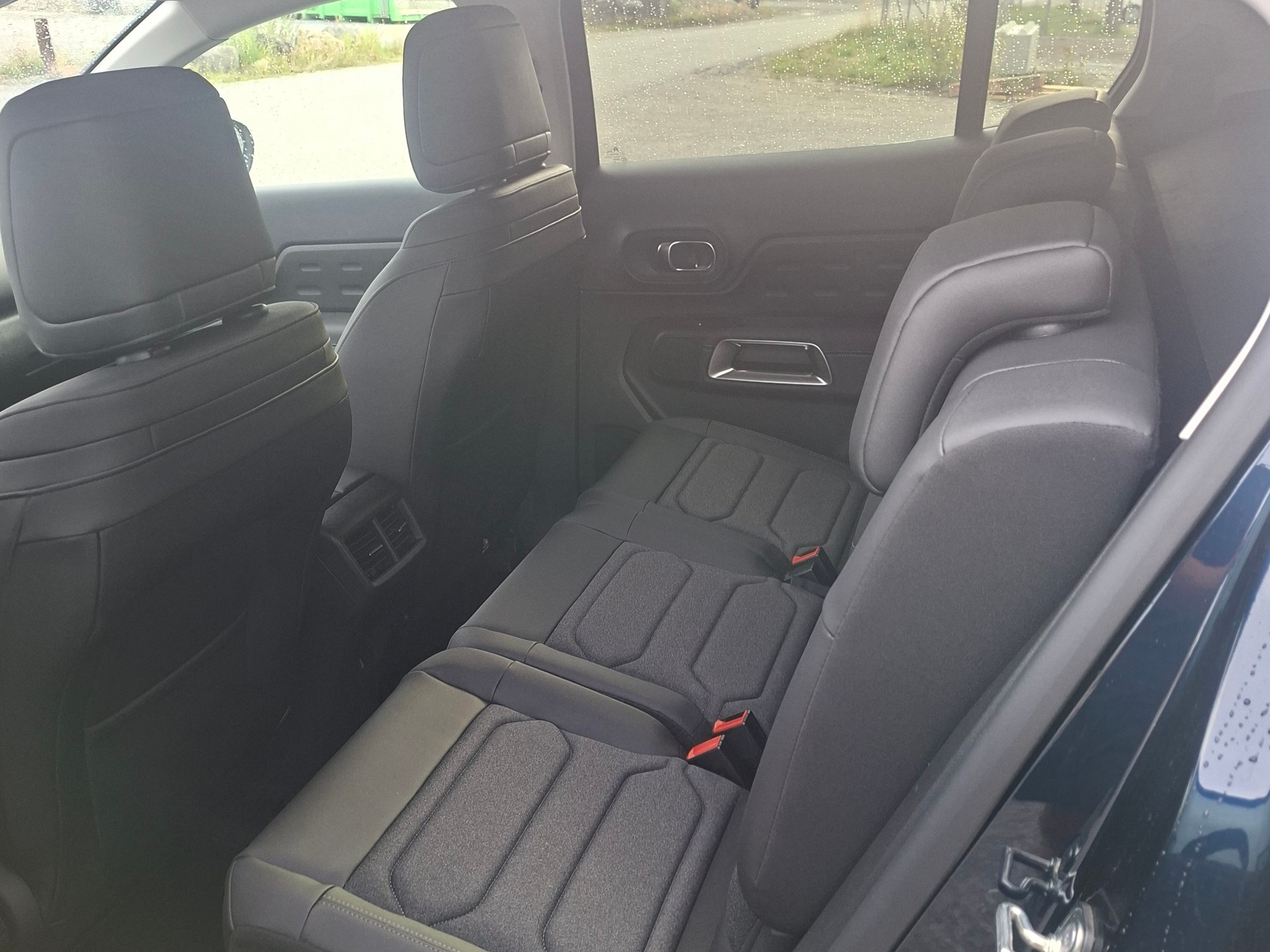 CITROEN C5 Aircross 1.2 HEV Max-image-8