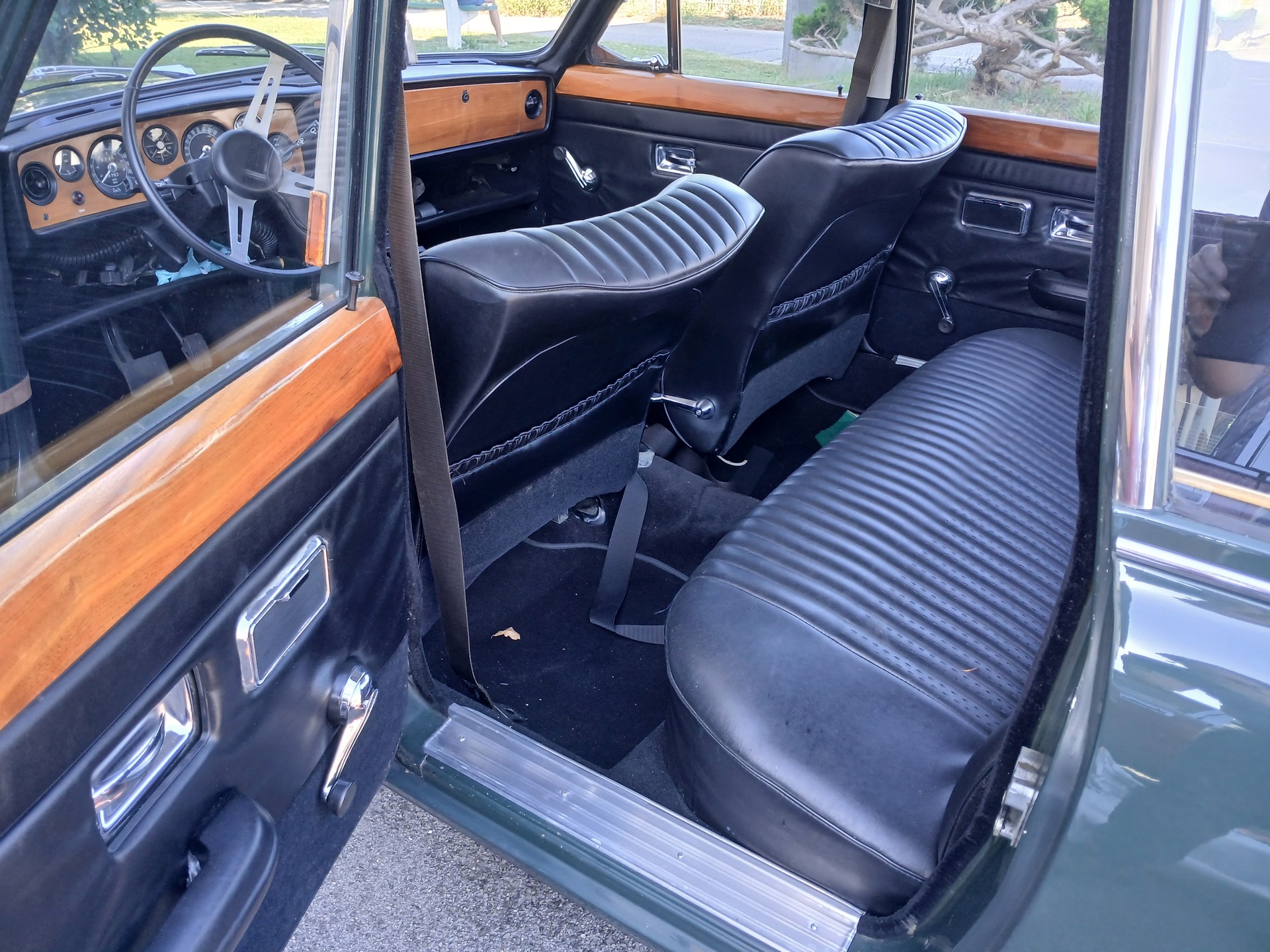 TRIUMPH 2500 PI MK2-image-5