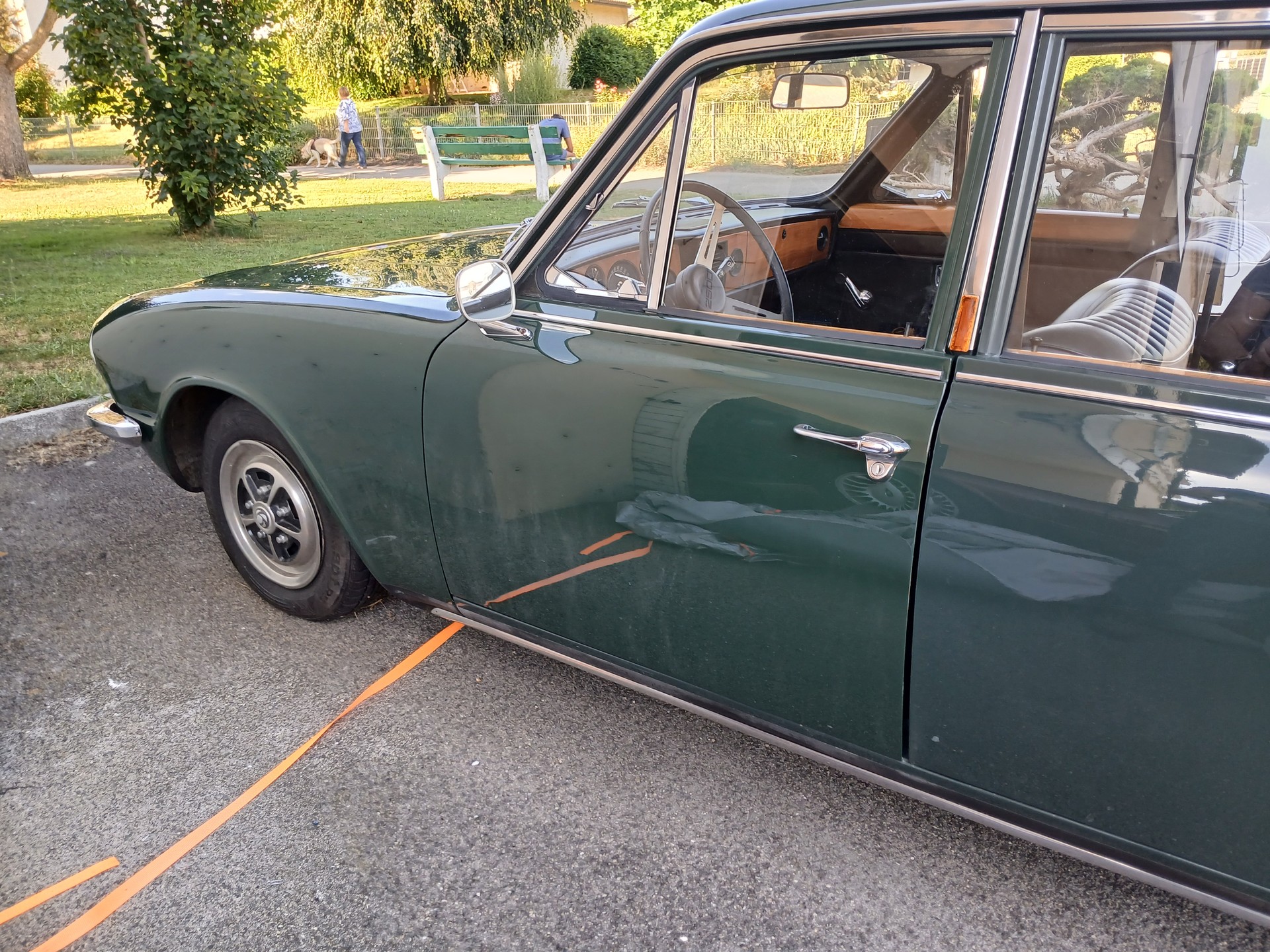 TRIUMPH 2500 PI MK2-image-8