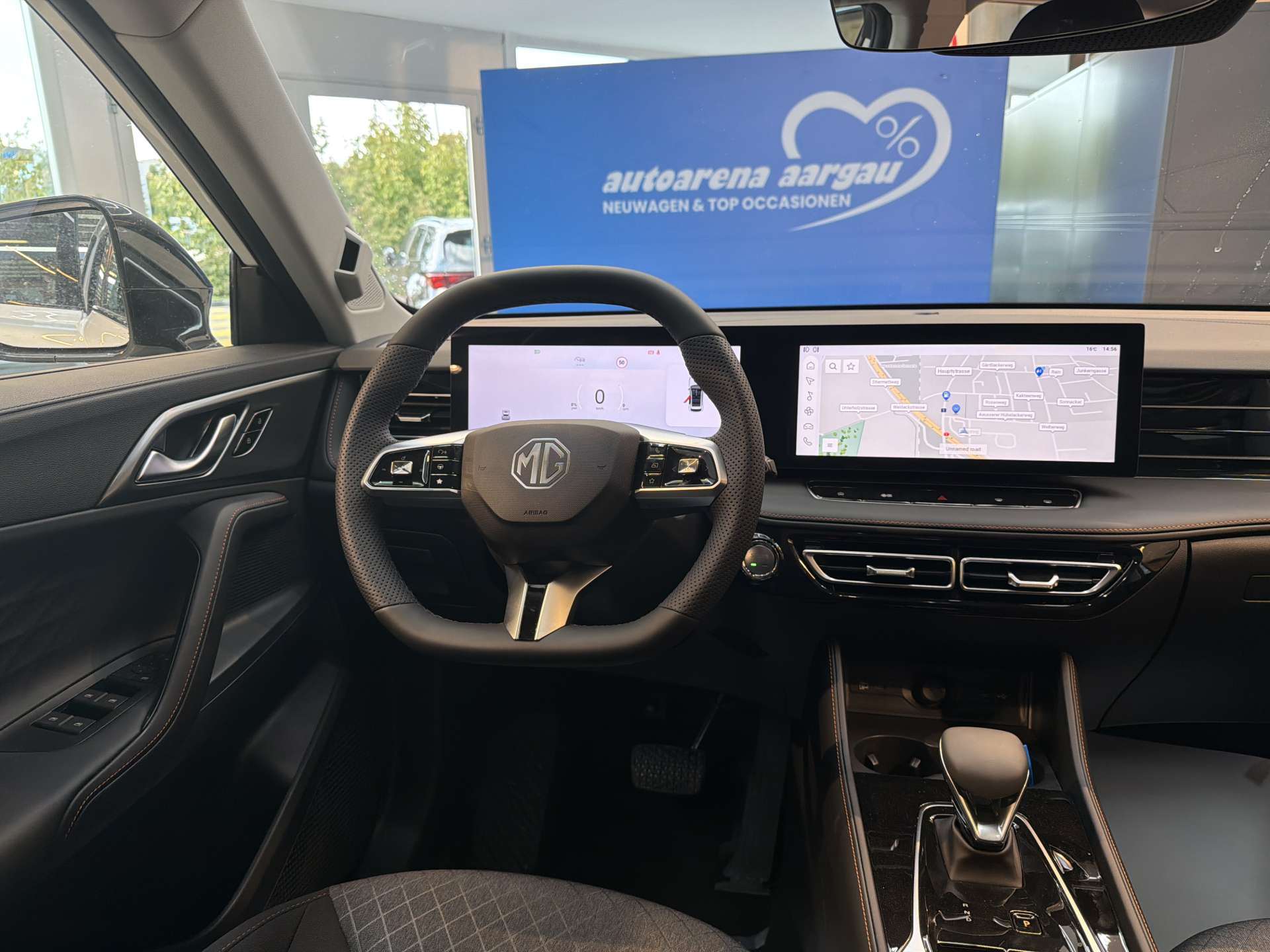 MG HS 1.5 T PHEV Comfort 272PS Automat-image-4