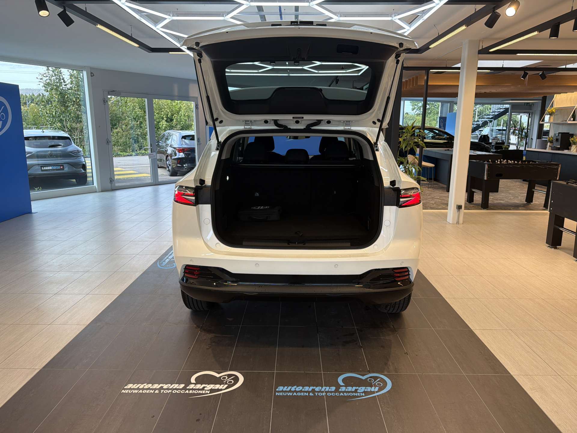 MG HS 1.5 T PHEV Comfort 272PS Automat-image-7