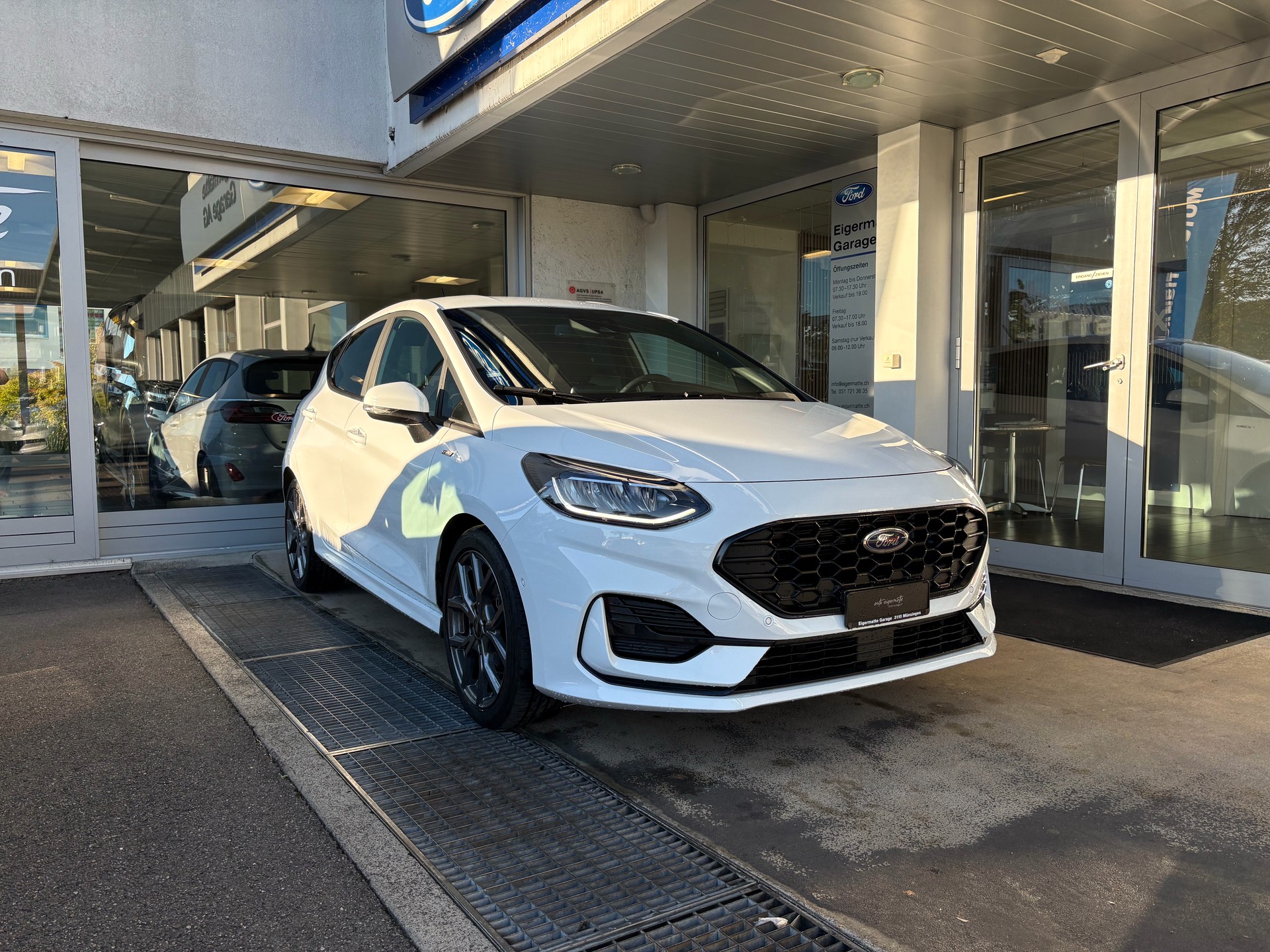 FORD Fiesta 1.0 SCTi MHEV ST Line X Automat-image-1