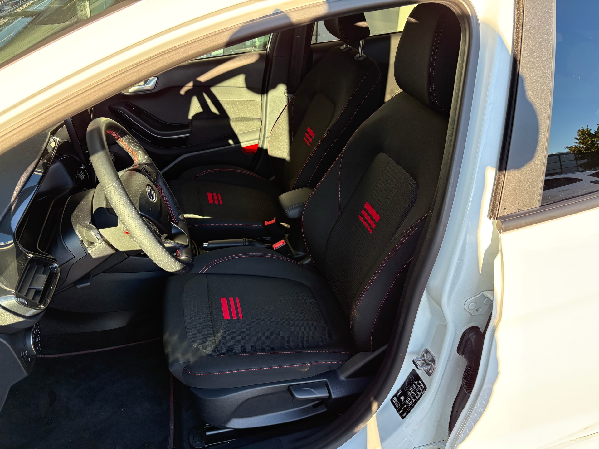 FORD Fiesta 1.0 SCTi MHEV ST Line X Automat-image-8