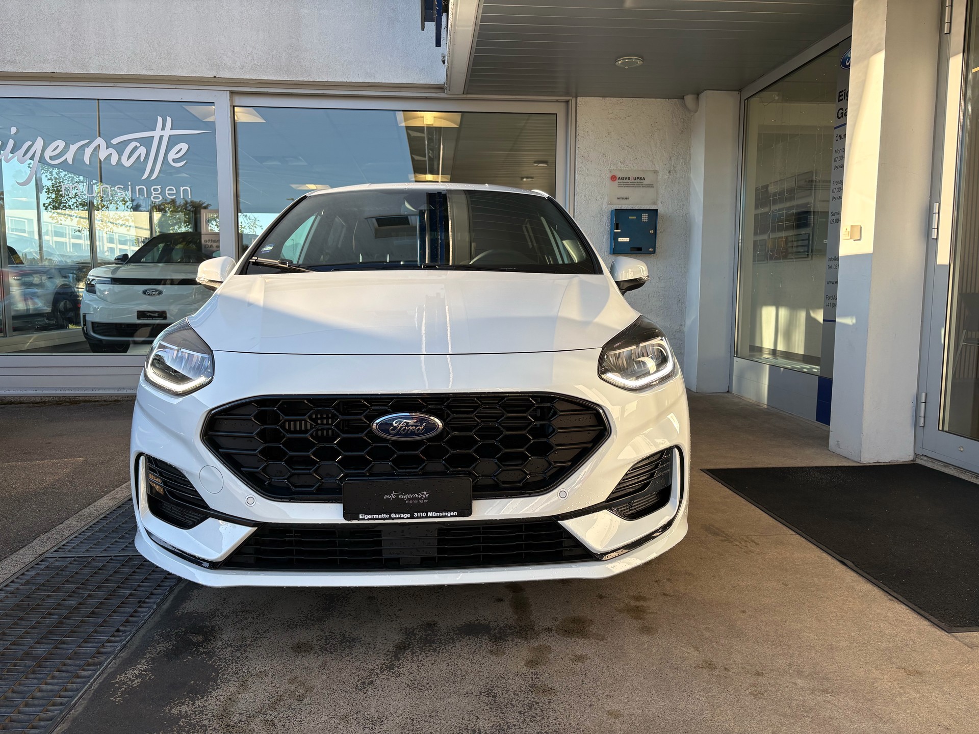 FORD Fiesta 1.0 SCTi MHEV ST Line X Automat-image-2