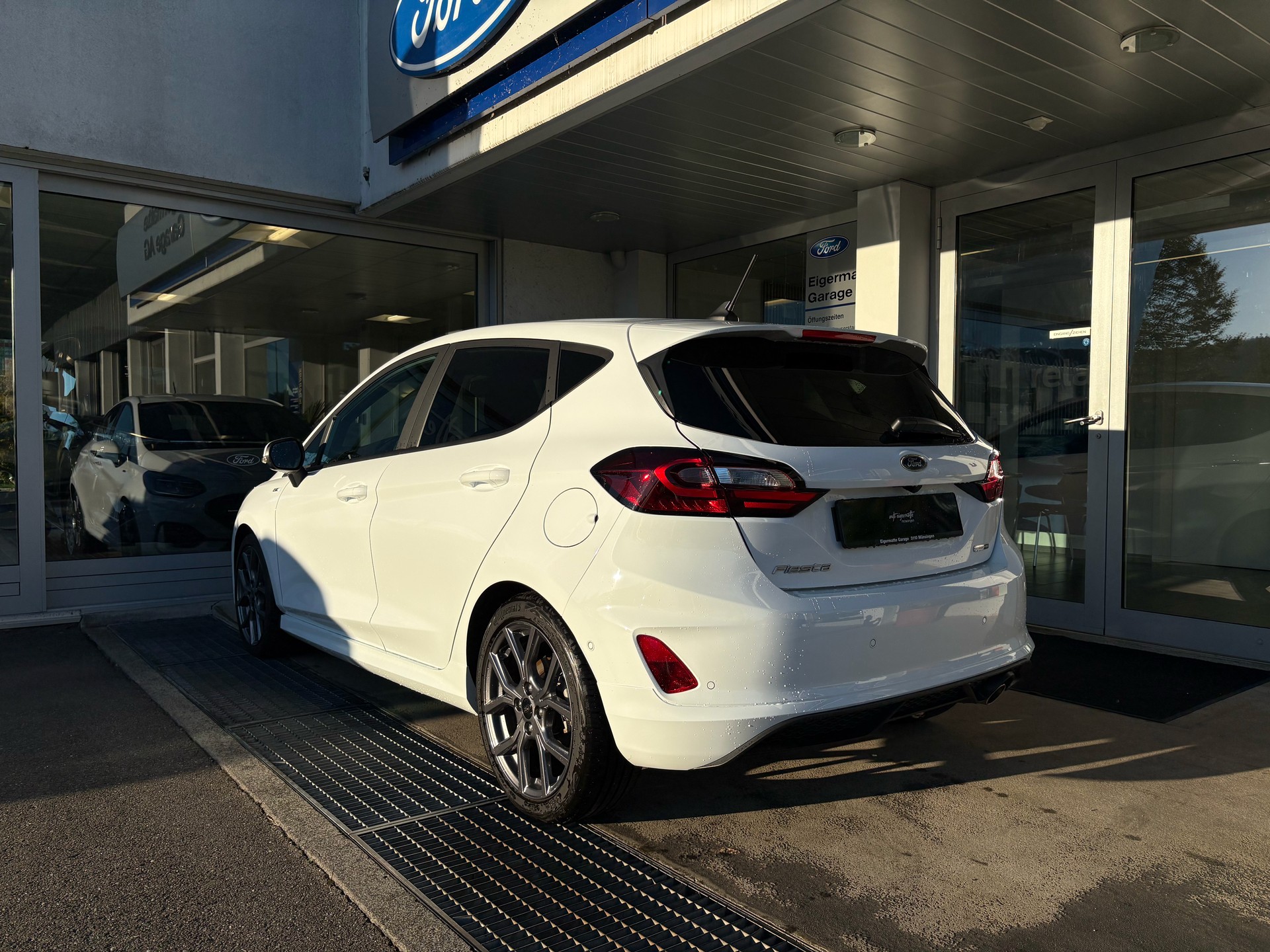 FORD Fiesta 1.0 SCTi MHEV ST Line X Automat-image-3